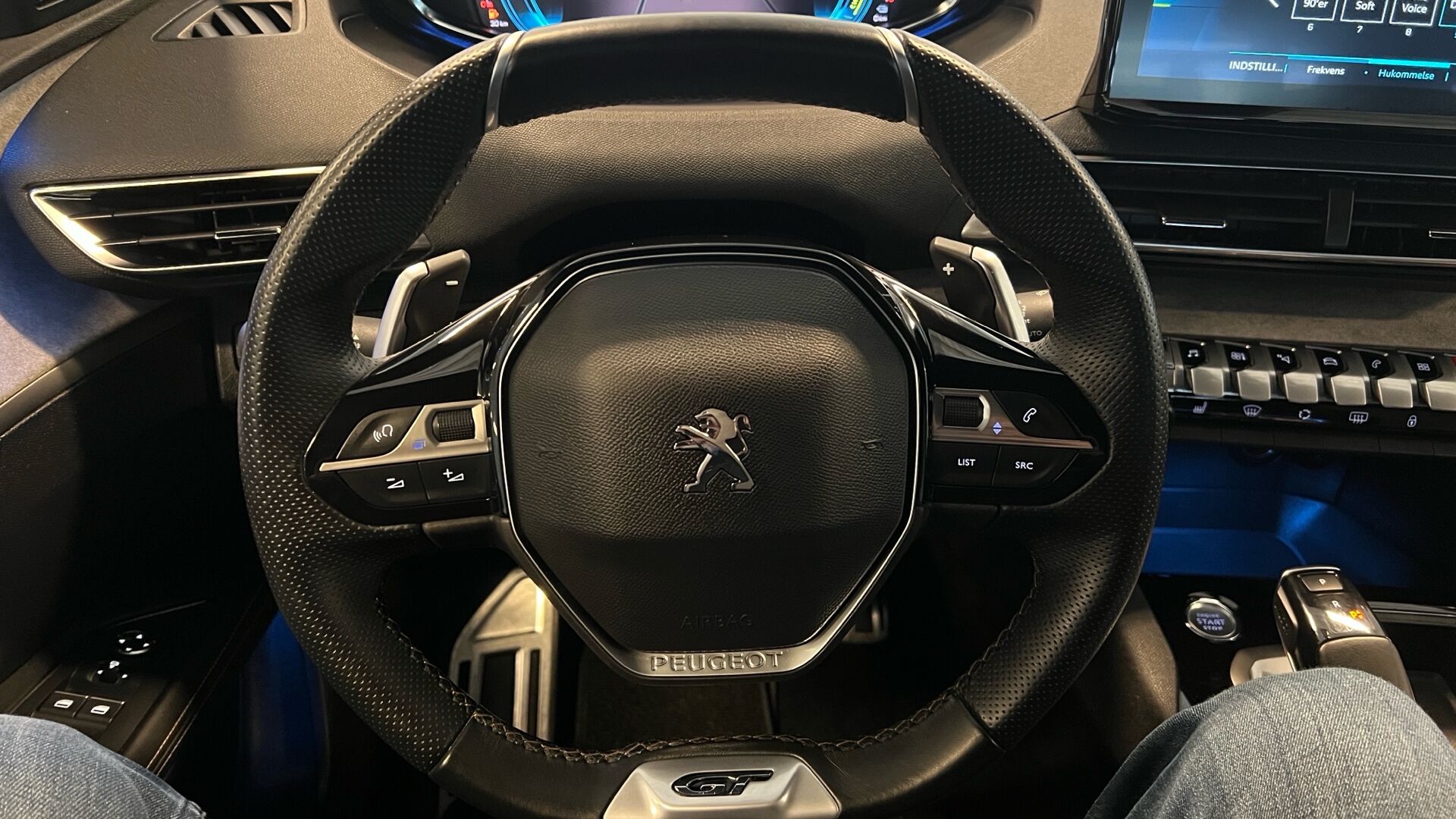 Billede af Peugeot 3008 1,6 PureTech  Plugin-hybrid GT First EAT8 225HK 5d 8g Aut.