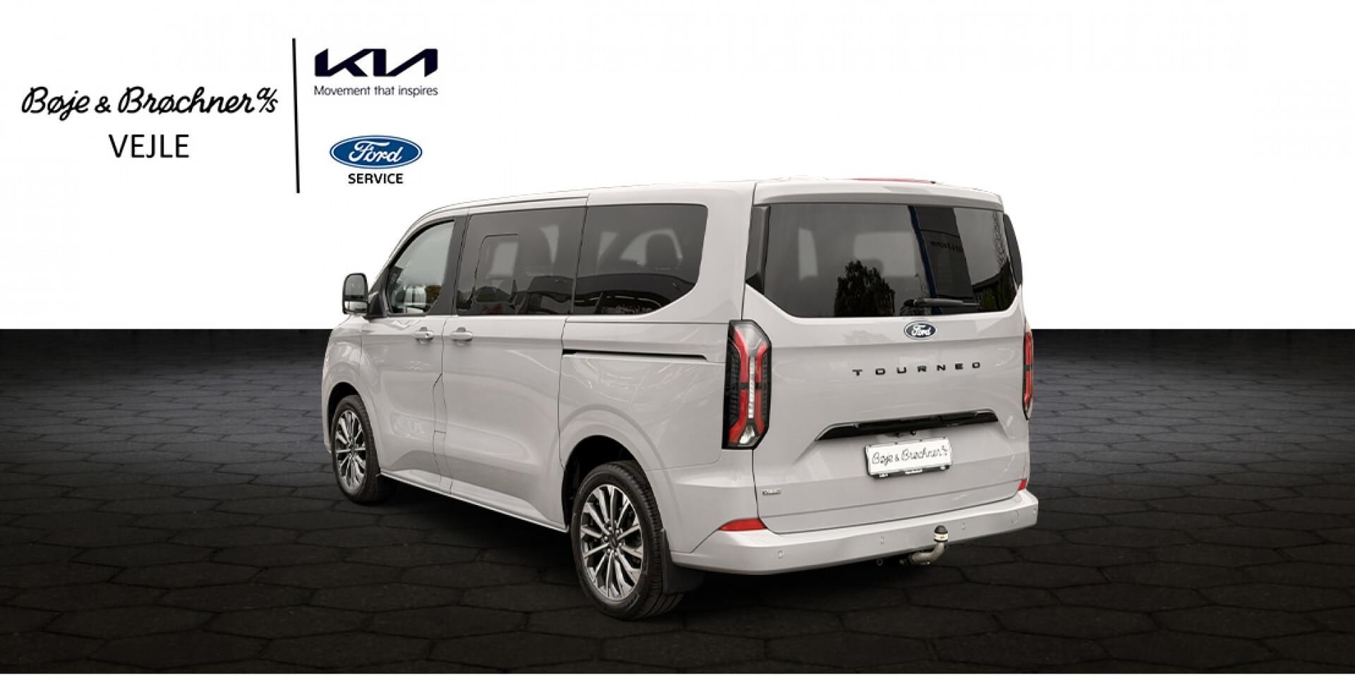 Billede af Ford Tourneo Custom 340 L1H1 2,5 Plugin-hybrid Titanium X CVT 233HK Aut.