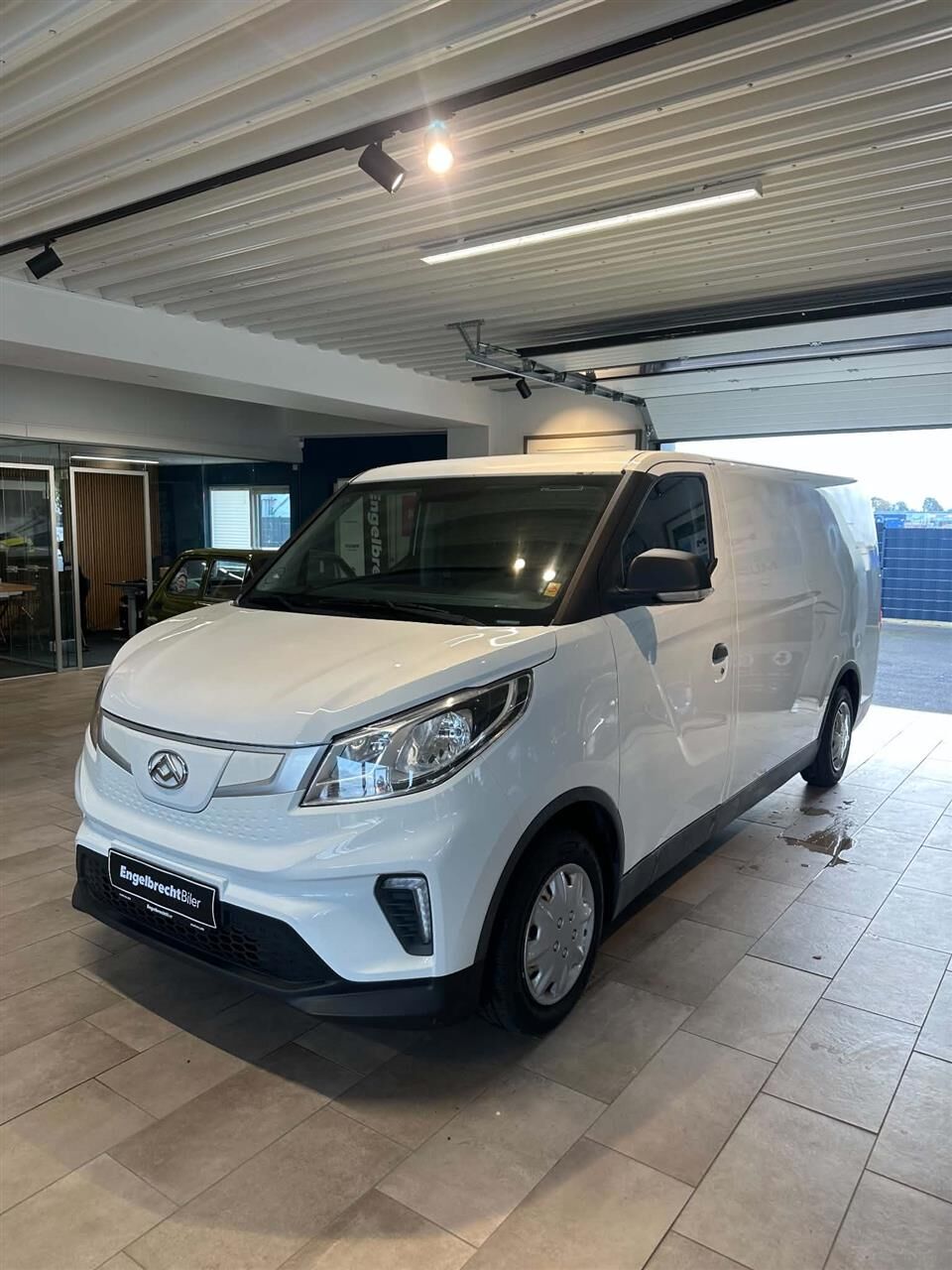 Billede af Maxus e-Deliver 3 LWB 50,2 kWh EL 122HK Van Aut.