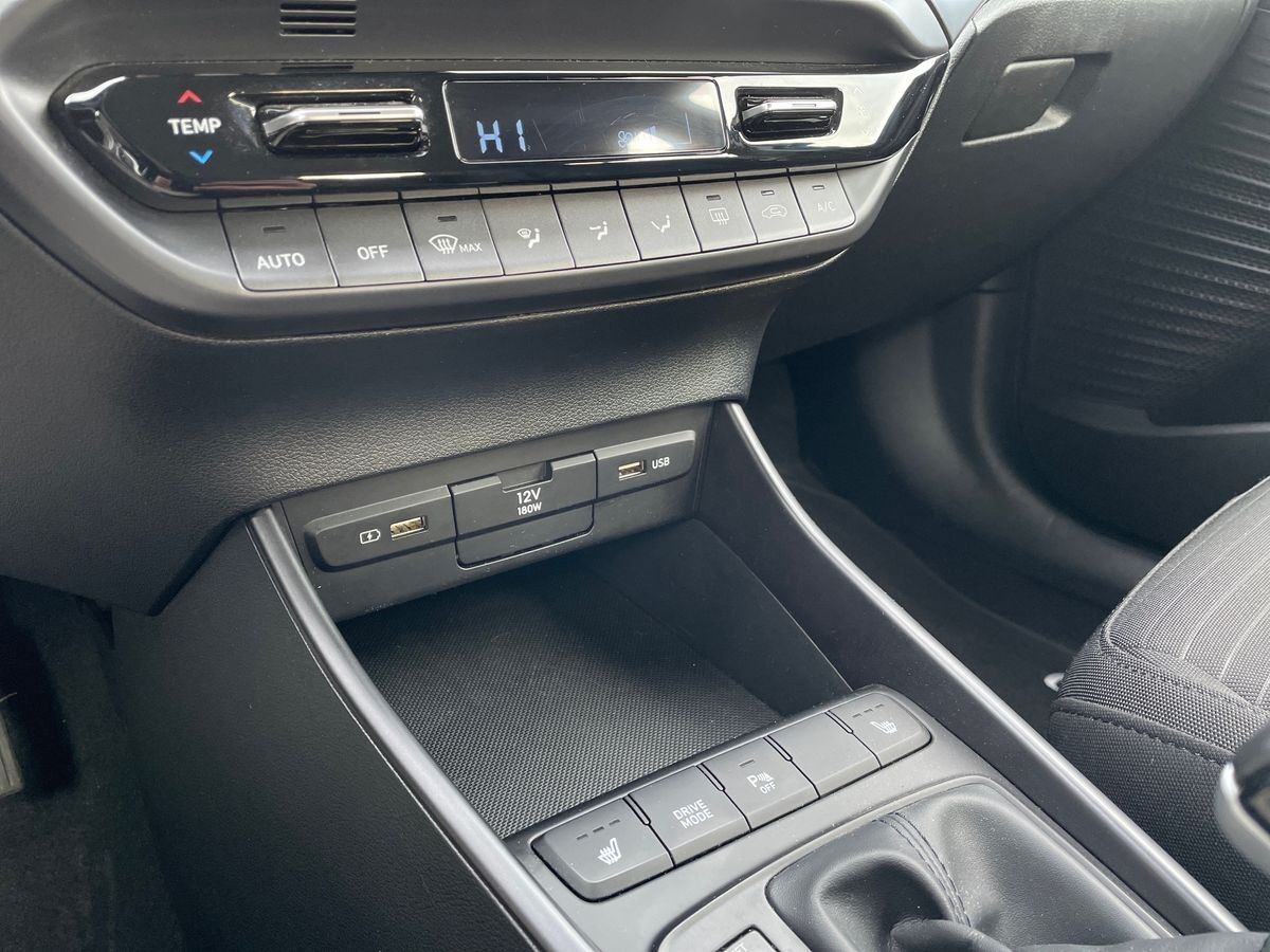 Billede af Hyundai i20 1,0 T-GDI Essential DCT 100HK 5d 7g Aut.