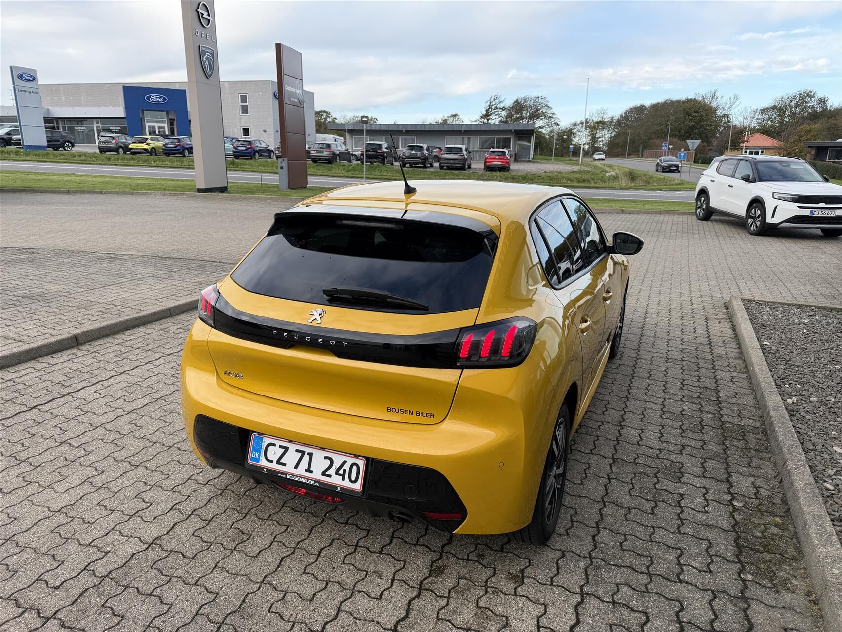 Billede af Peugeot 208 1,5 BlueHDi Allure 100HK 5d