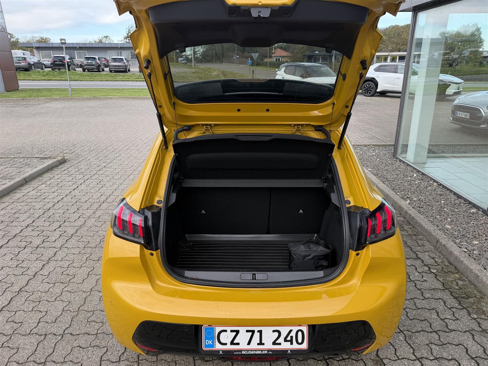Billede af Peugeot 208 1,5 BlueHDi Allure 100HK 5d