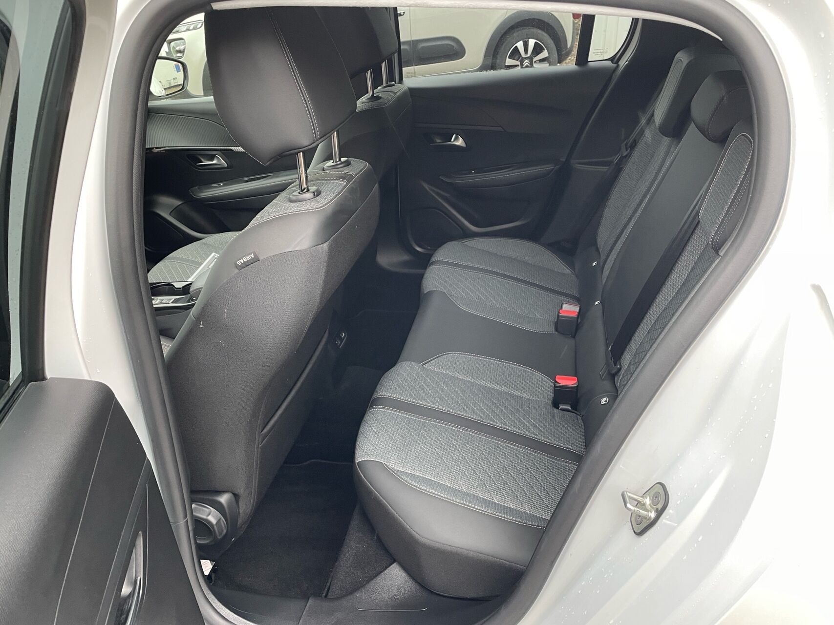 Billede af Peugeot 208 1,2 PureTech Allure+ 100HK 5d 6g
