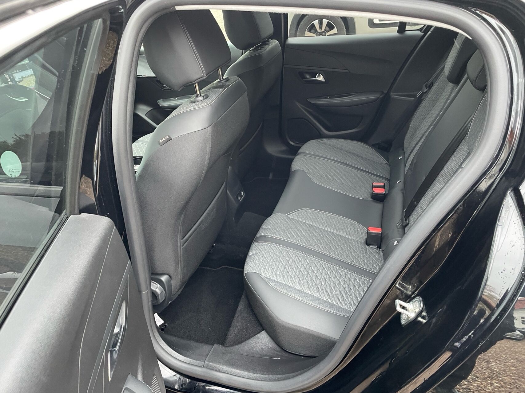 Billede af Peugeot 208 1,2 PureTech Allure+ 100HK 5d 6g