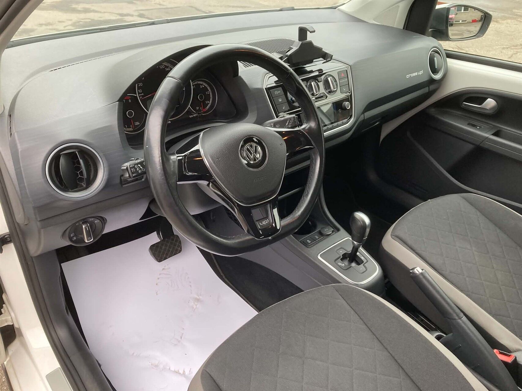 Billede af VW up 1,0 MPI BMT Cross 75HK 5d