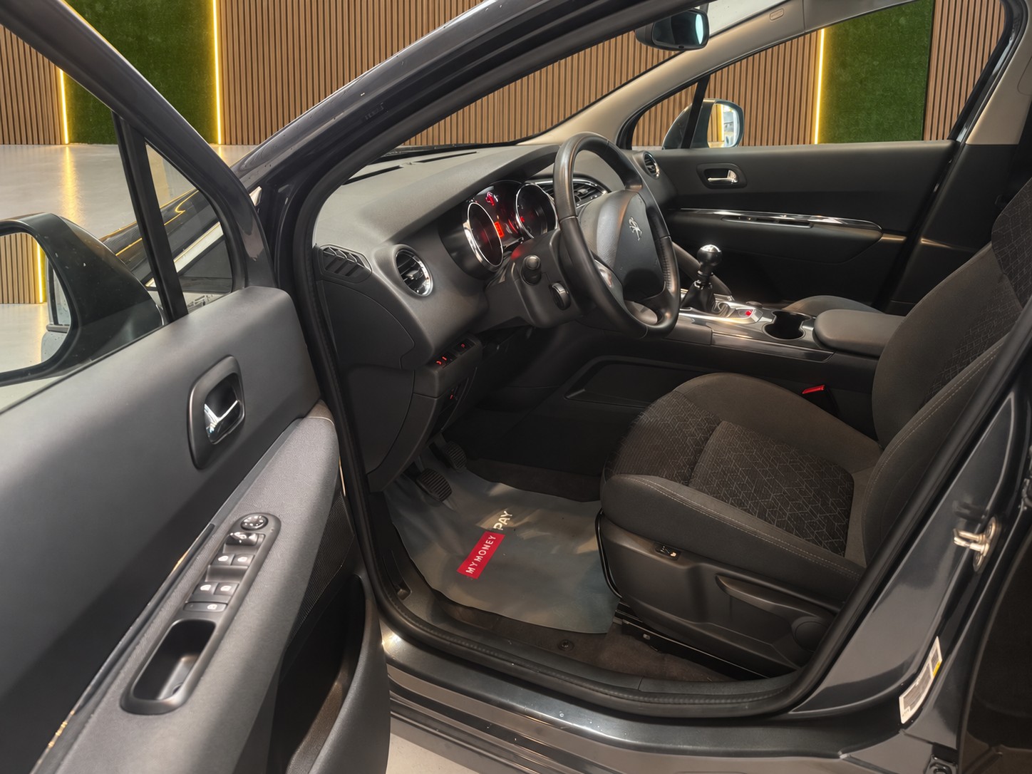 Billede af Peugeot 3008 1,2 e-THP Active 130HK 5d 6g