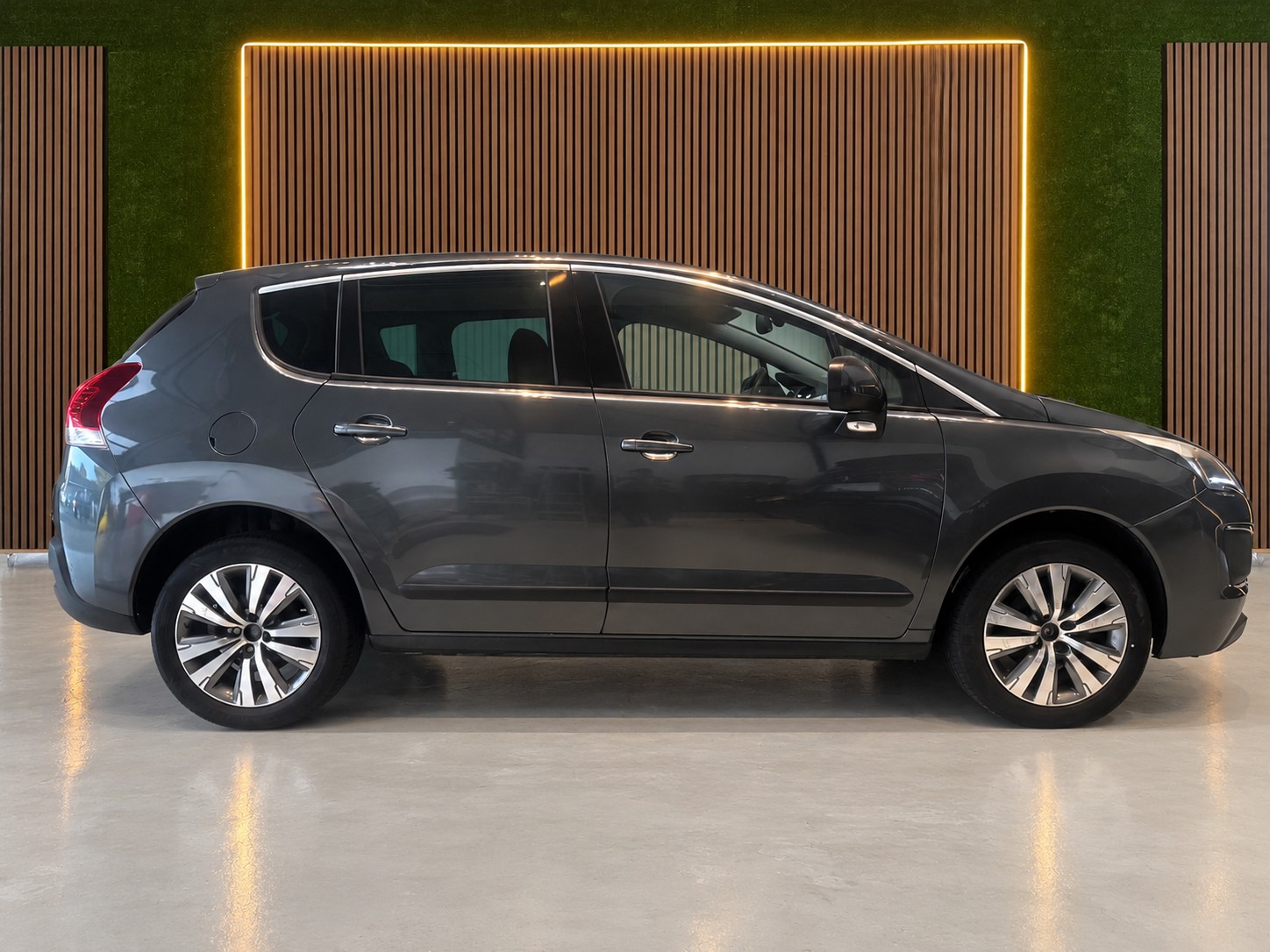Billede af Peugeot 3008 1,2 e-THP Active 130HK 5d 6g