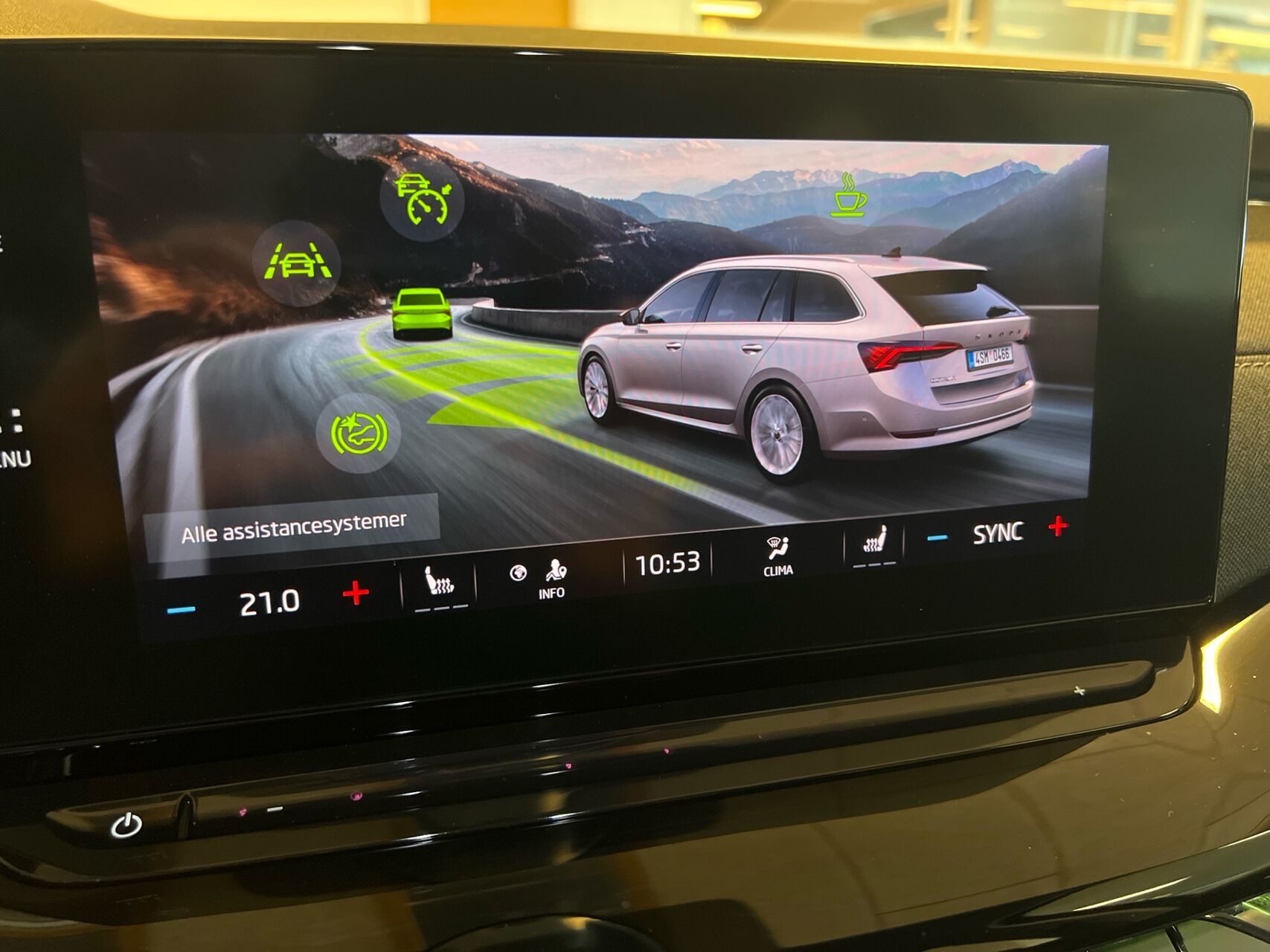 Billede af Skoda Octavia Combi 1,5 eTSI  Mild hybrid Style DSG 150HK Stc 7g Aut.