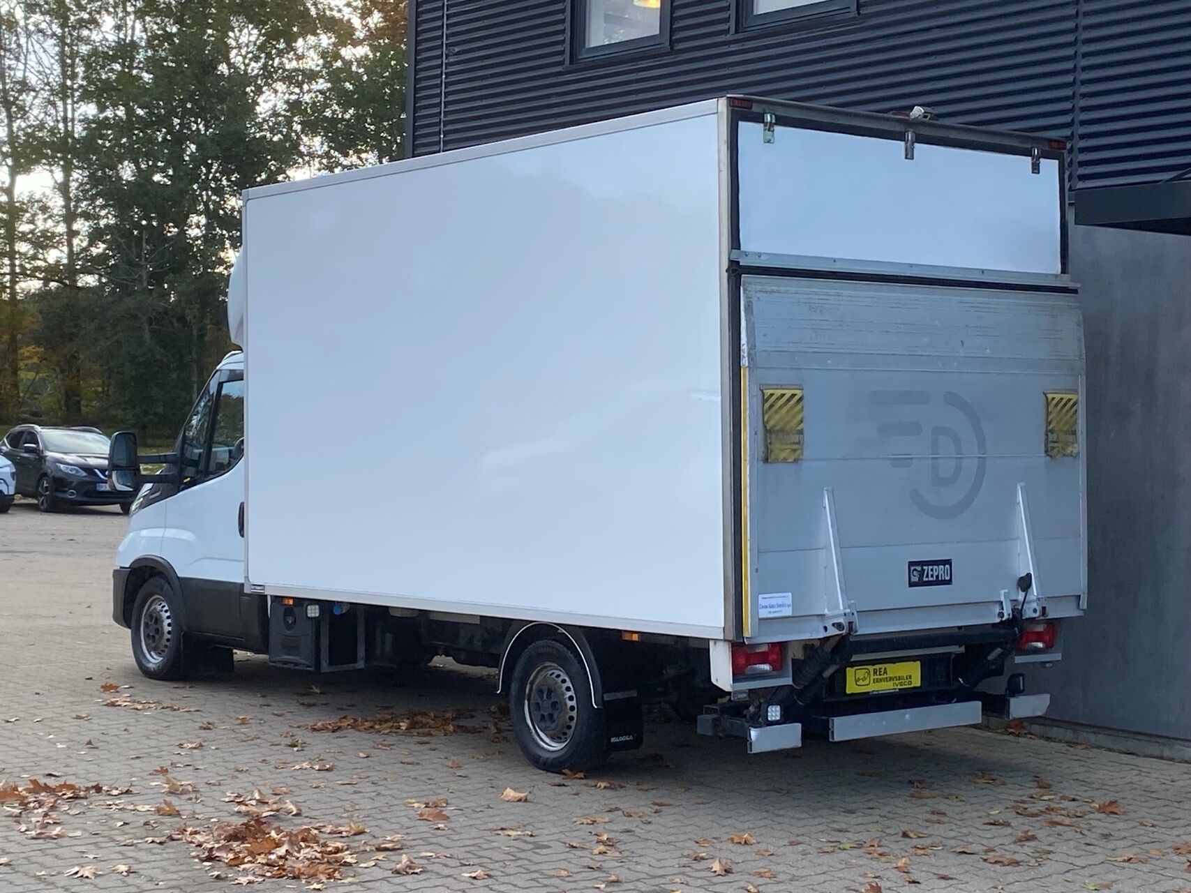 Billede af Iveco Daily 35S18 4100mm 3,0 D 180HK Ladv./Chas. 8g Aut.