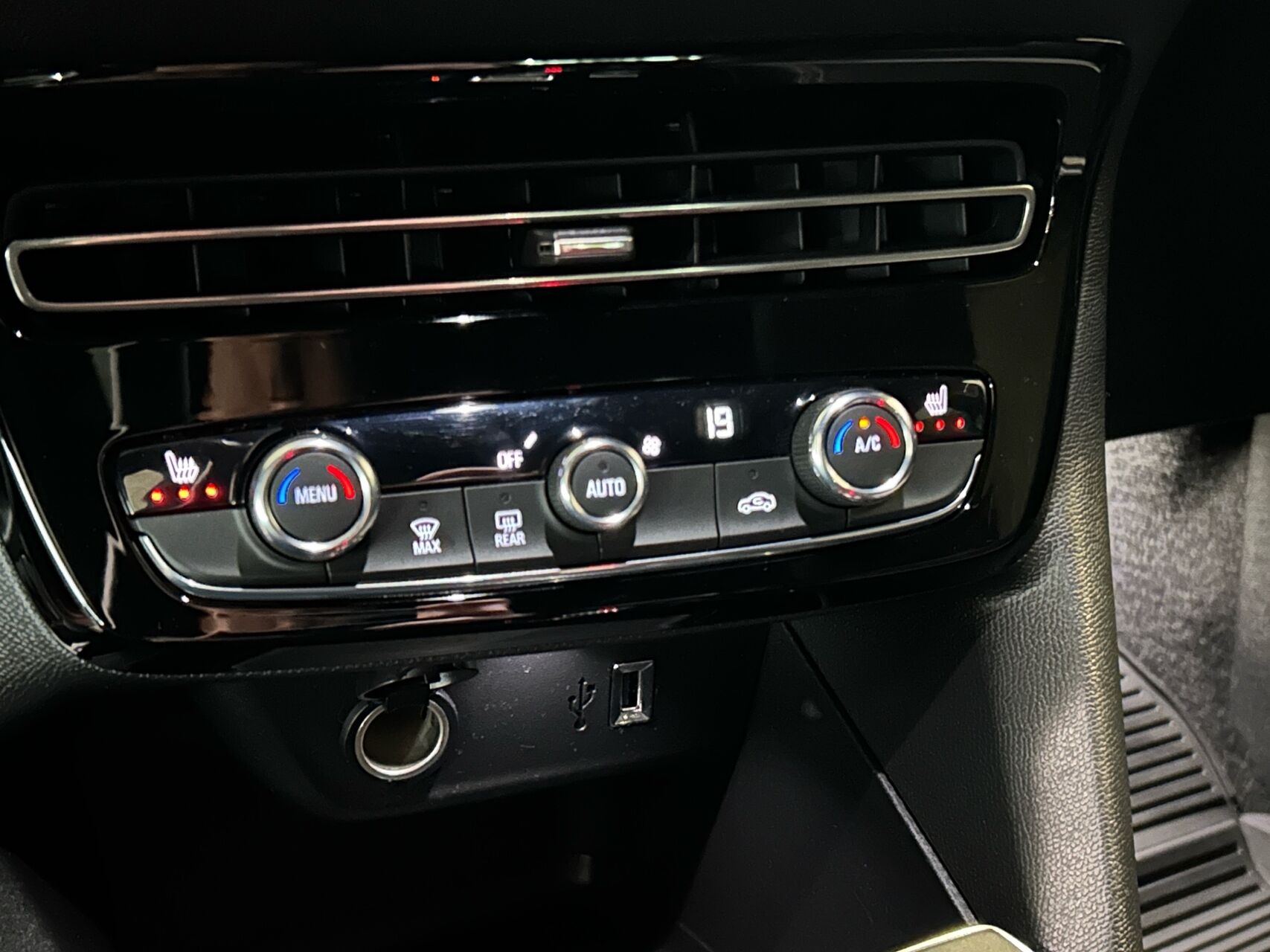 Billede af Opel Mokka-e EL Ultimate 136HK 5d Aut.