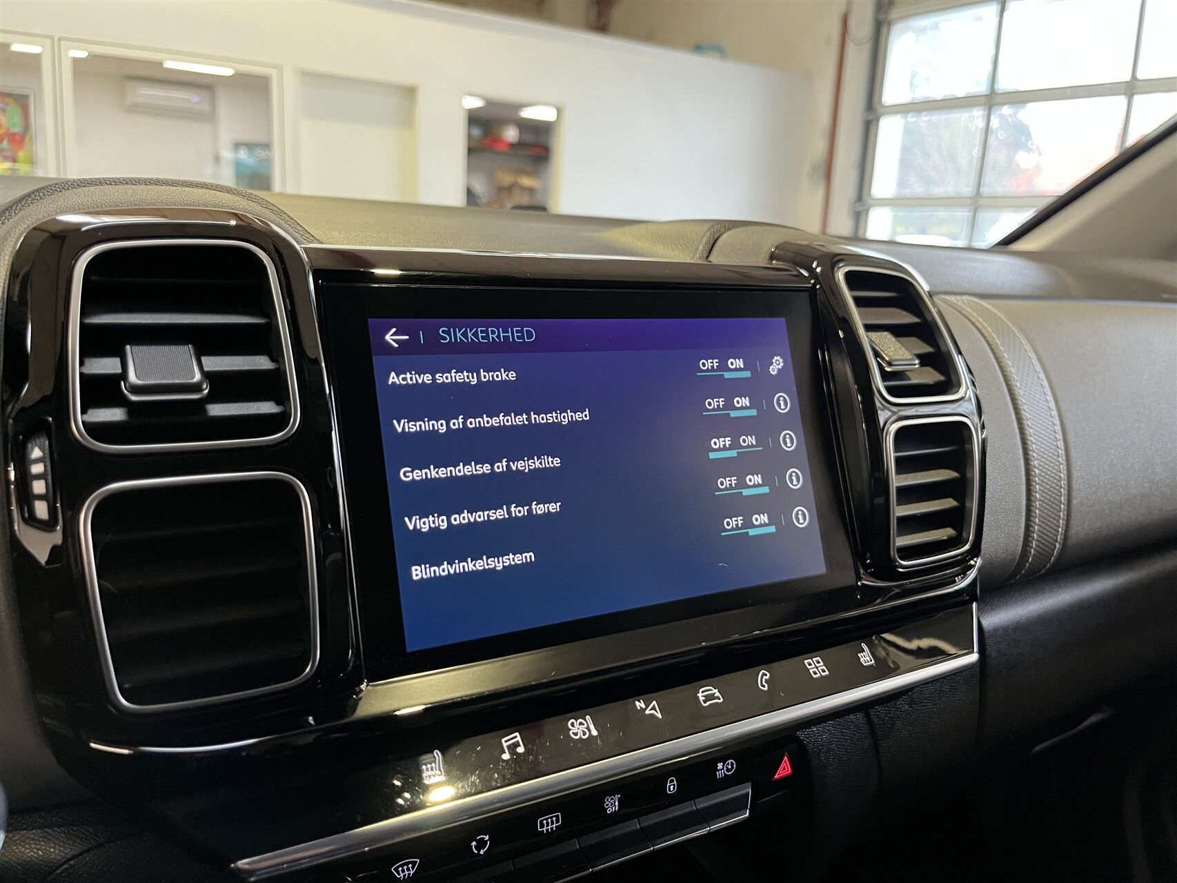 Billede af Citroën C5 Aircross 1,6 Plugin-hybrid Shine Sport EAT8 225HK 5d 8g Aut.