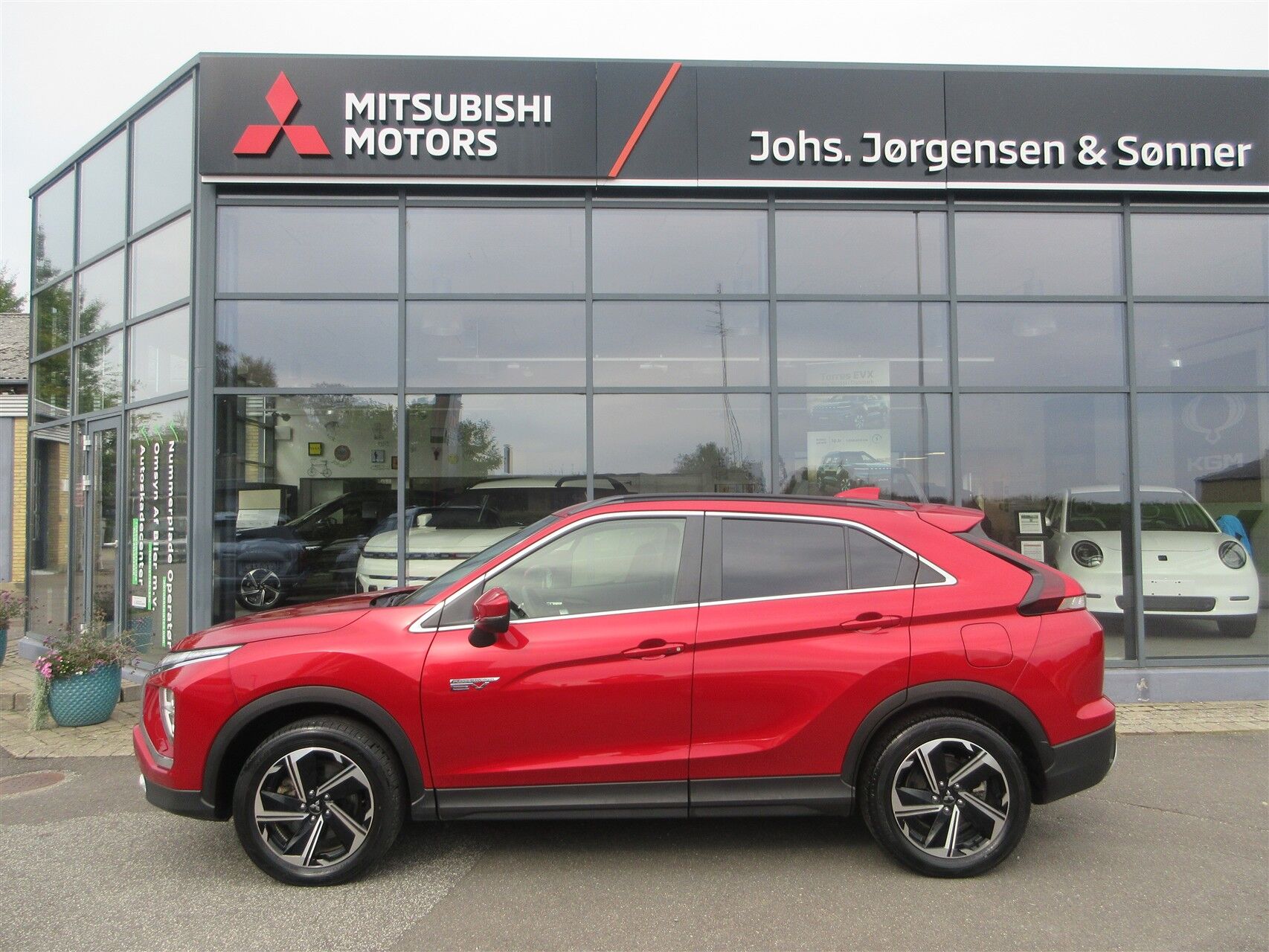 Billede af Mitsubishi Eclipse Cross 2,4 Plugin-hybrid Nordic 4WD 188HK 5d Trinl. Gear