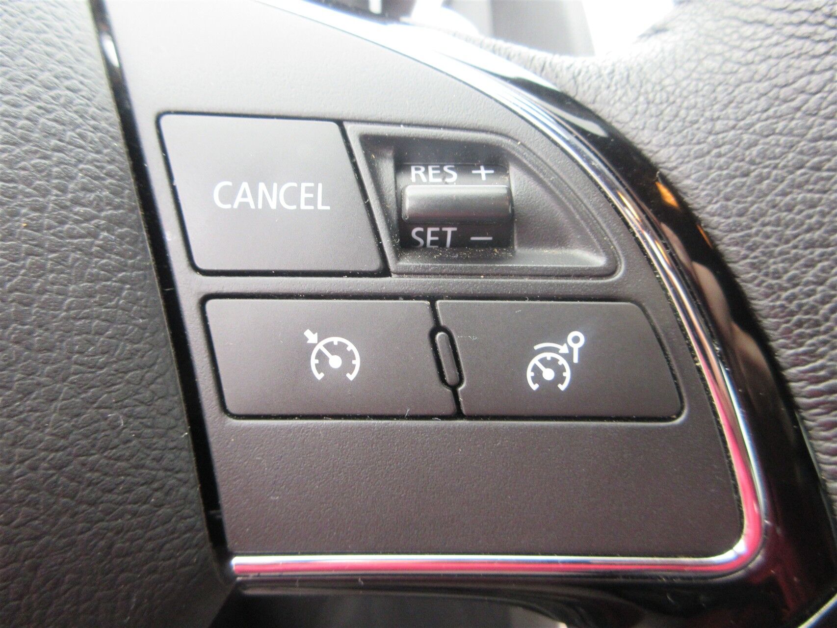 Billede af Mitsubishi Eclipse Cross 2,4 Plugin-hybrid Nordic 4WD 188HK 5d Trinl. Gear