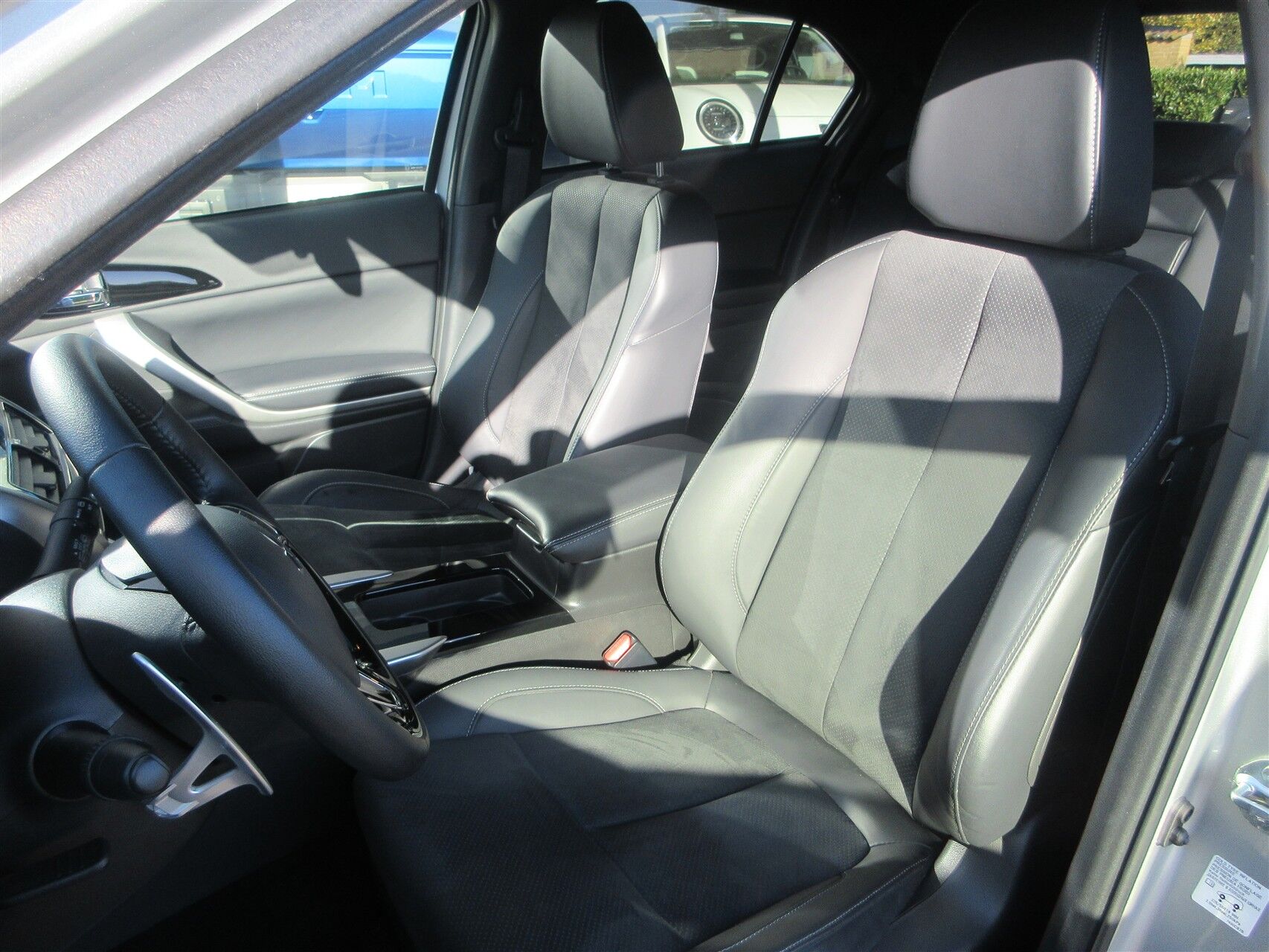 Billede af Mitsubishi Eclipse Cross 2,4 Plugin-hybrid Sport Tech 4WD 188HK 5d Trinl. Gear
