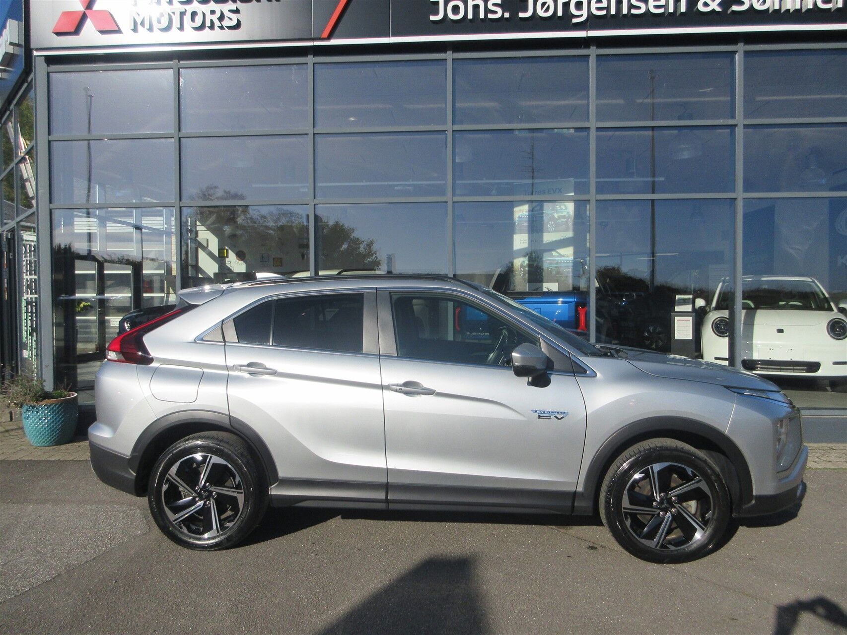 Billede af Mitsubishi Eclipse Cross 2,4 Plugin-hybrid Sport Tech 4WD 188HK 5d Trinl. Gear