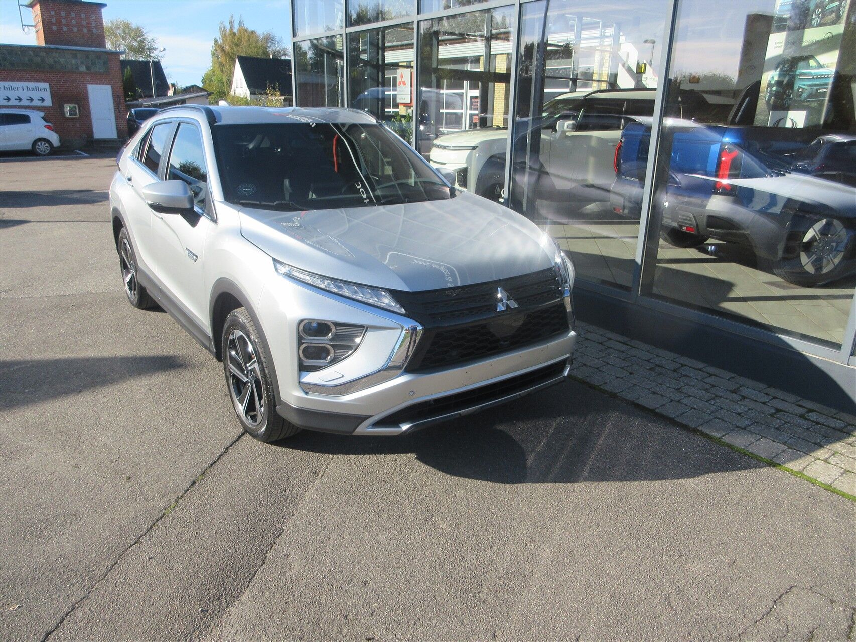 Billede af Mitsubishi Eclipse Cross 2,4 Plugin-hybrid Sport Tech 4WD 188HK 5d Trinl. Gear