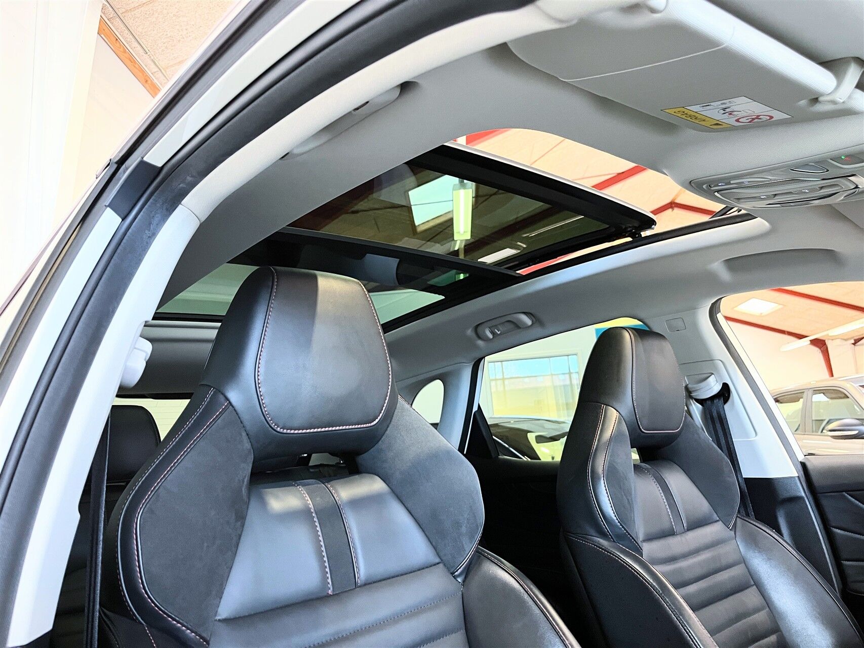Billede af MG EHS 1,5 T GDI  Plugin-hybrid Luxury 258HK 5d 10g Aut.