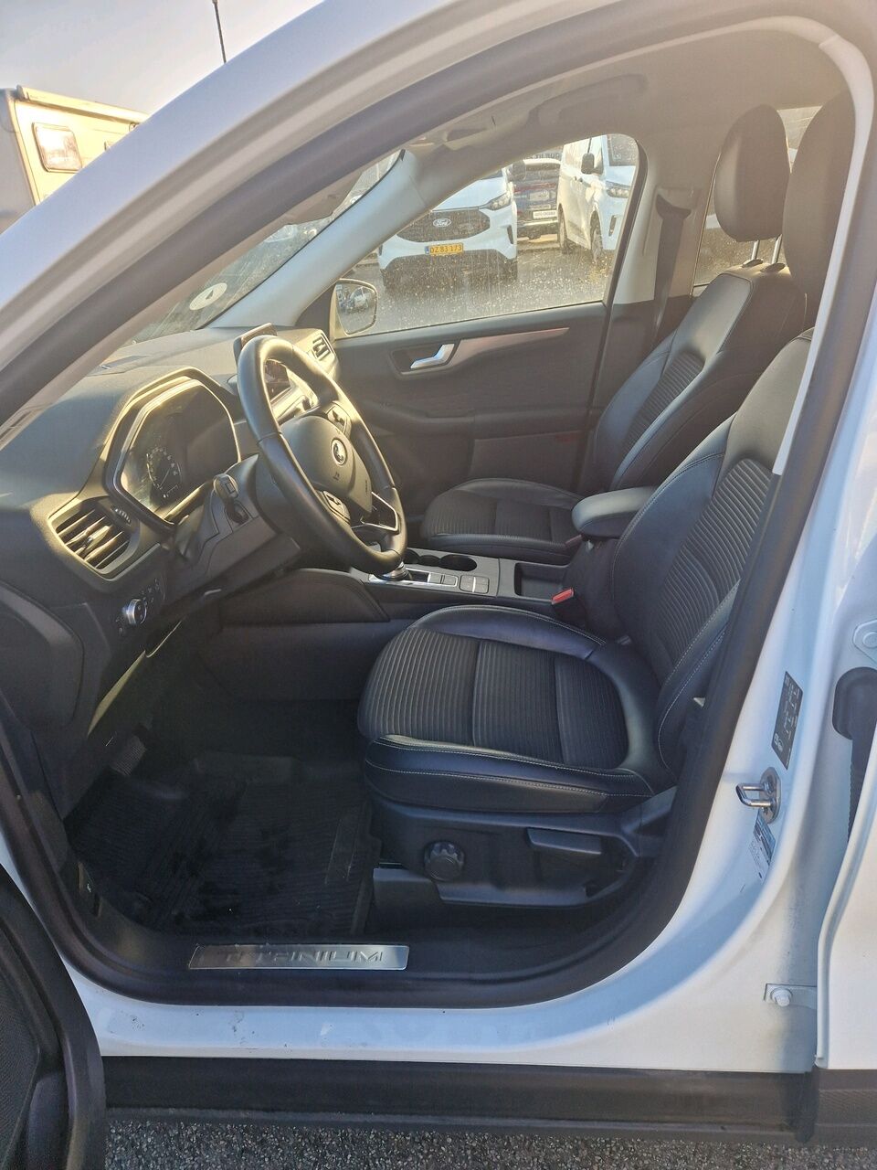 Billede af Ford Kuga 2,5 Plugin-hybrid Titanium X CVT 225HK 5d Trinl. Gear
