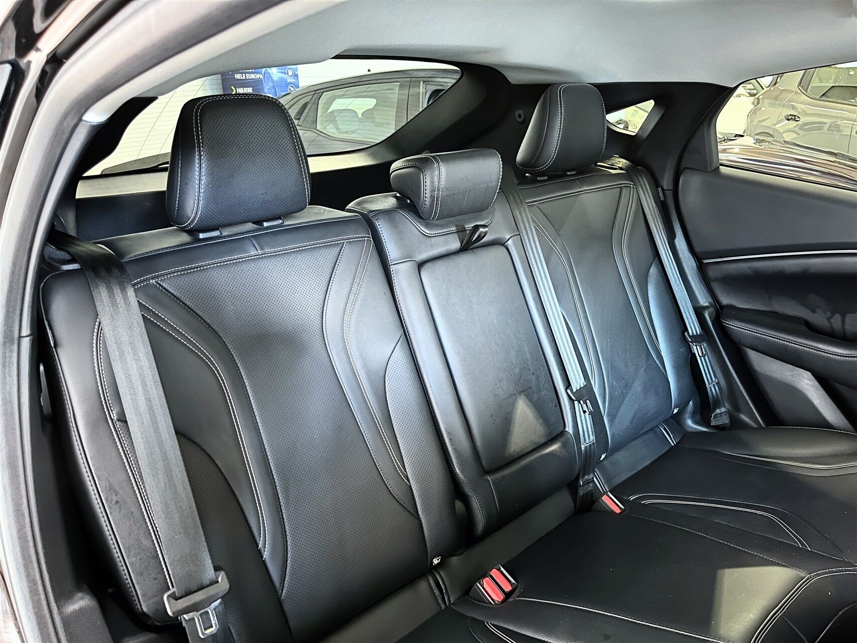 Billede af Ford Mustang Mach-E EL SR Premium 269HK 5d Aut. 