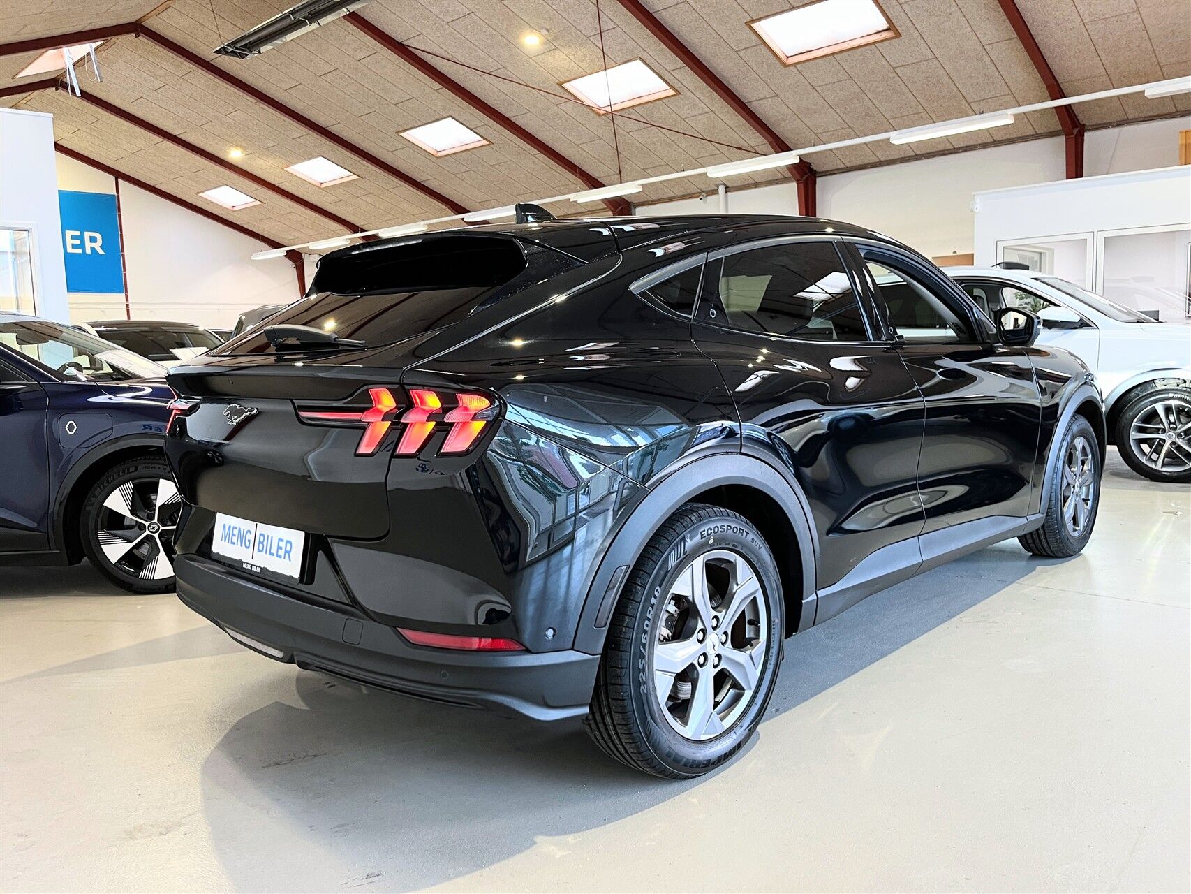 Billede af Ford Mustang Mach-E EL SR Premium 269HK 5d Aut. 