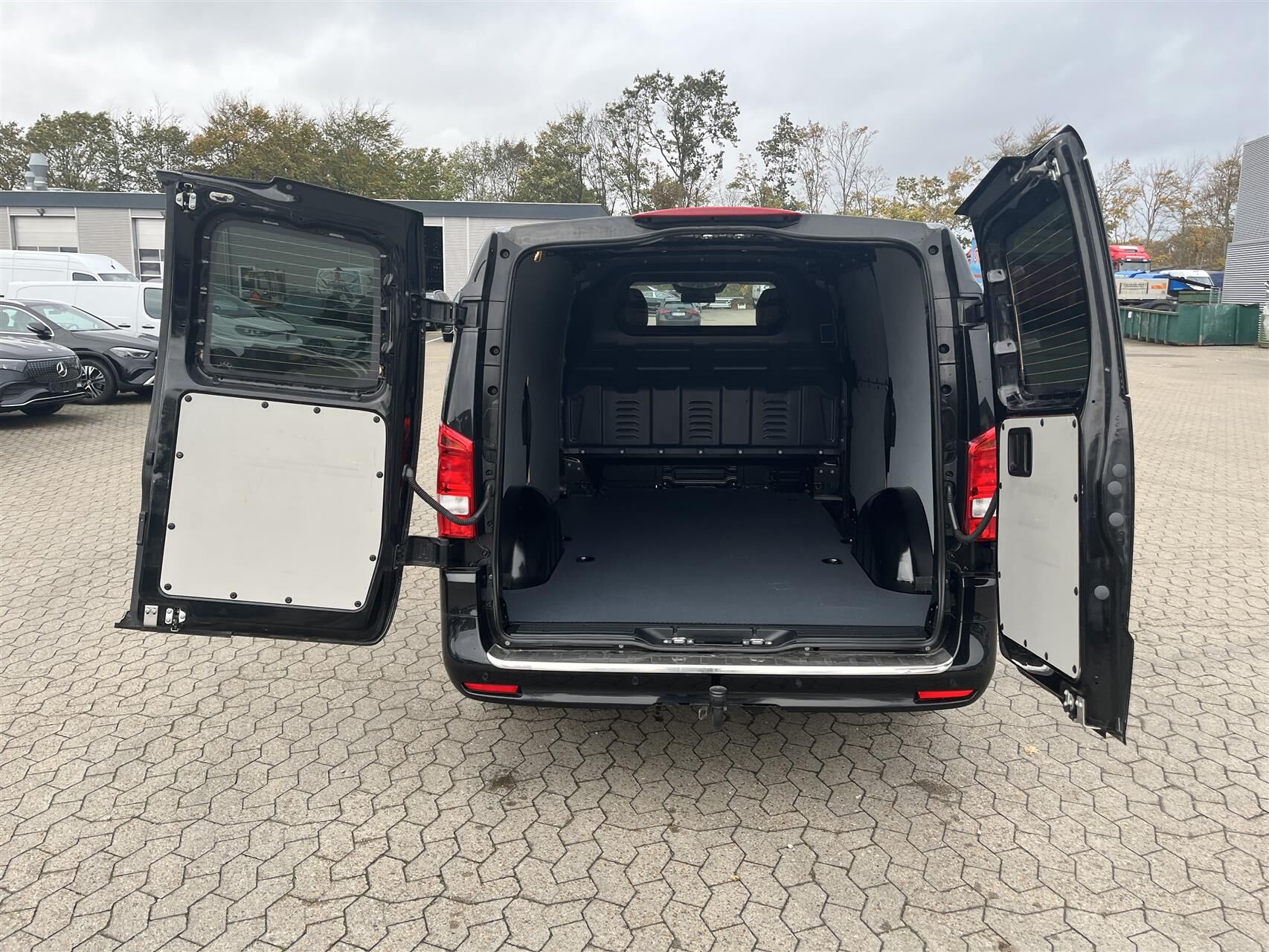 Billede af Mercedes-Benz Vito 114 A2 2,0 CDI Select 9G-Tronic 136HK Van 9g Aut.