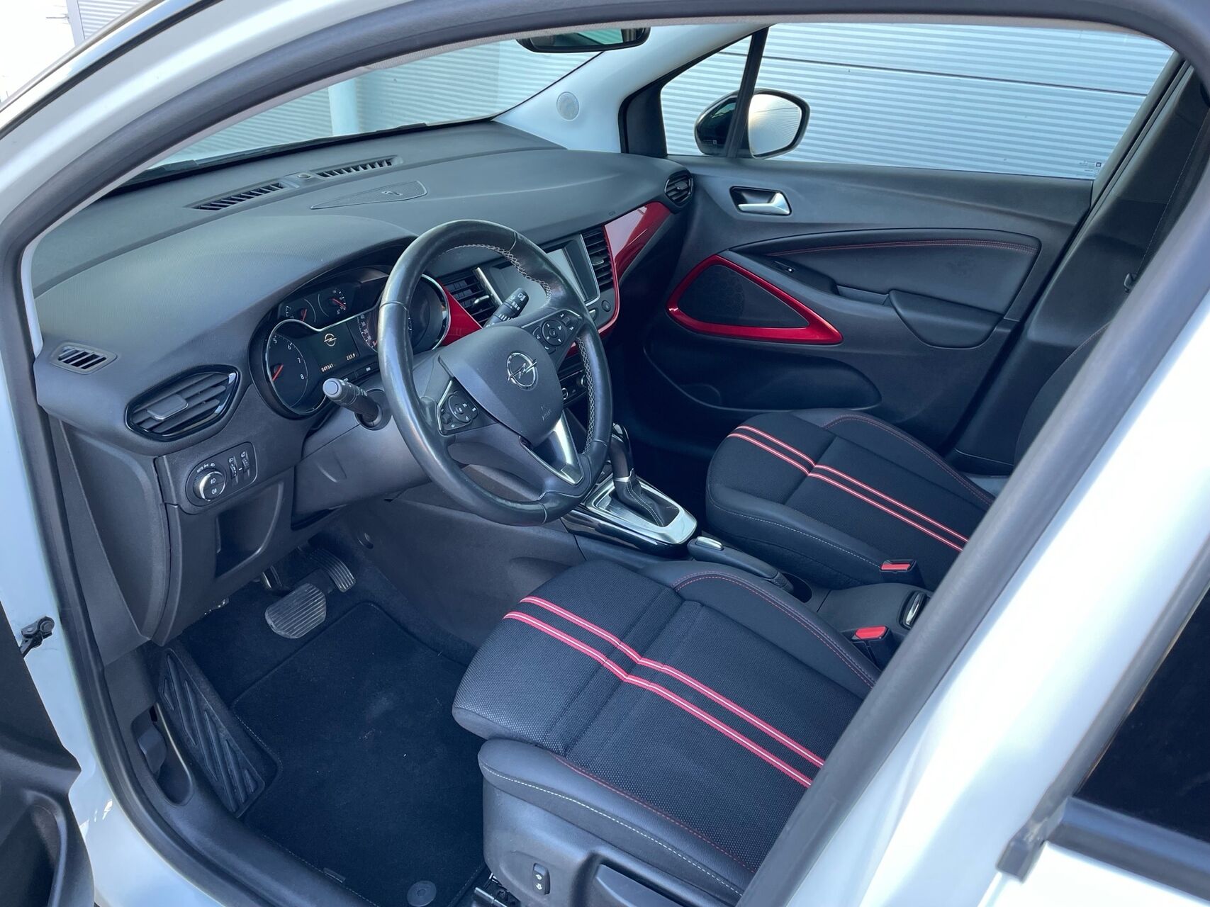 Billede af Opel Crossland 1,2 PureTech Sport Ltd. 130HK 5d 6g Aut.