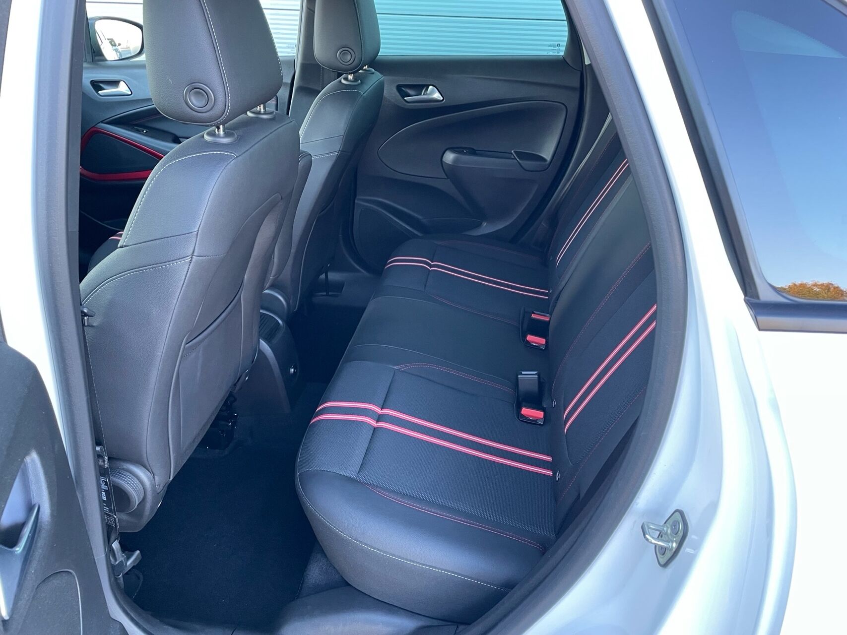 Billede af Opel Crossland 1,2 PureTech Sport Ltd. 130HK 5d 6g Aut.