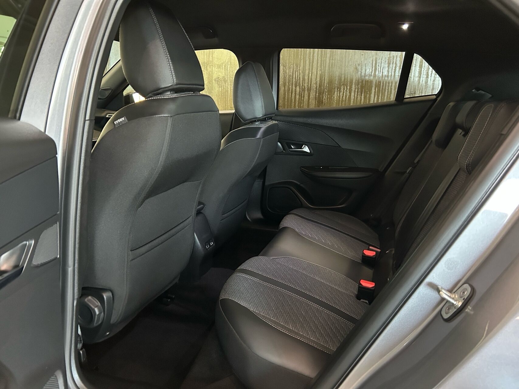 Billede af Peugeot e-2008 EL Allure 156HK 5d Aut.