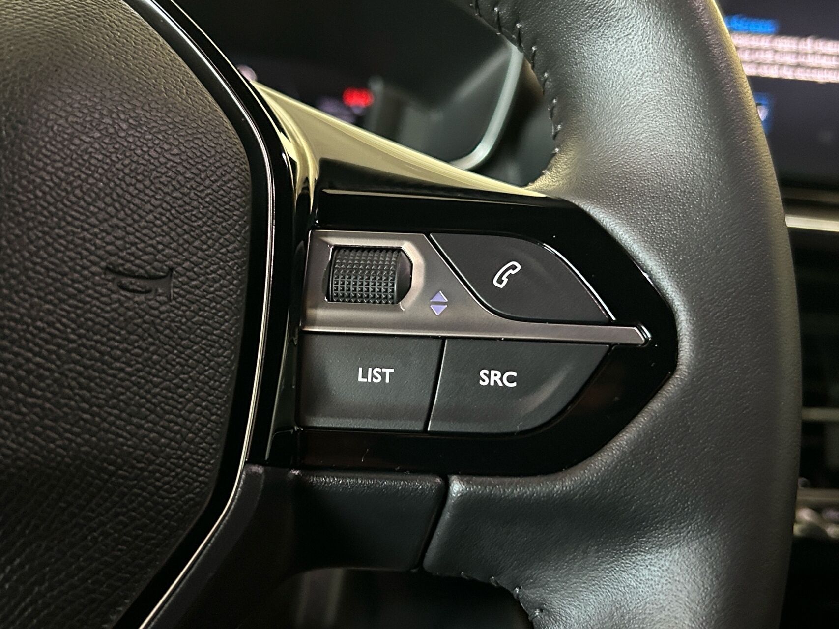 Billede af Peugeot e-2008 EL Allure 156HK 5d Aut.