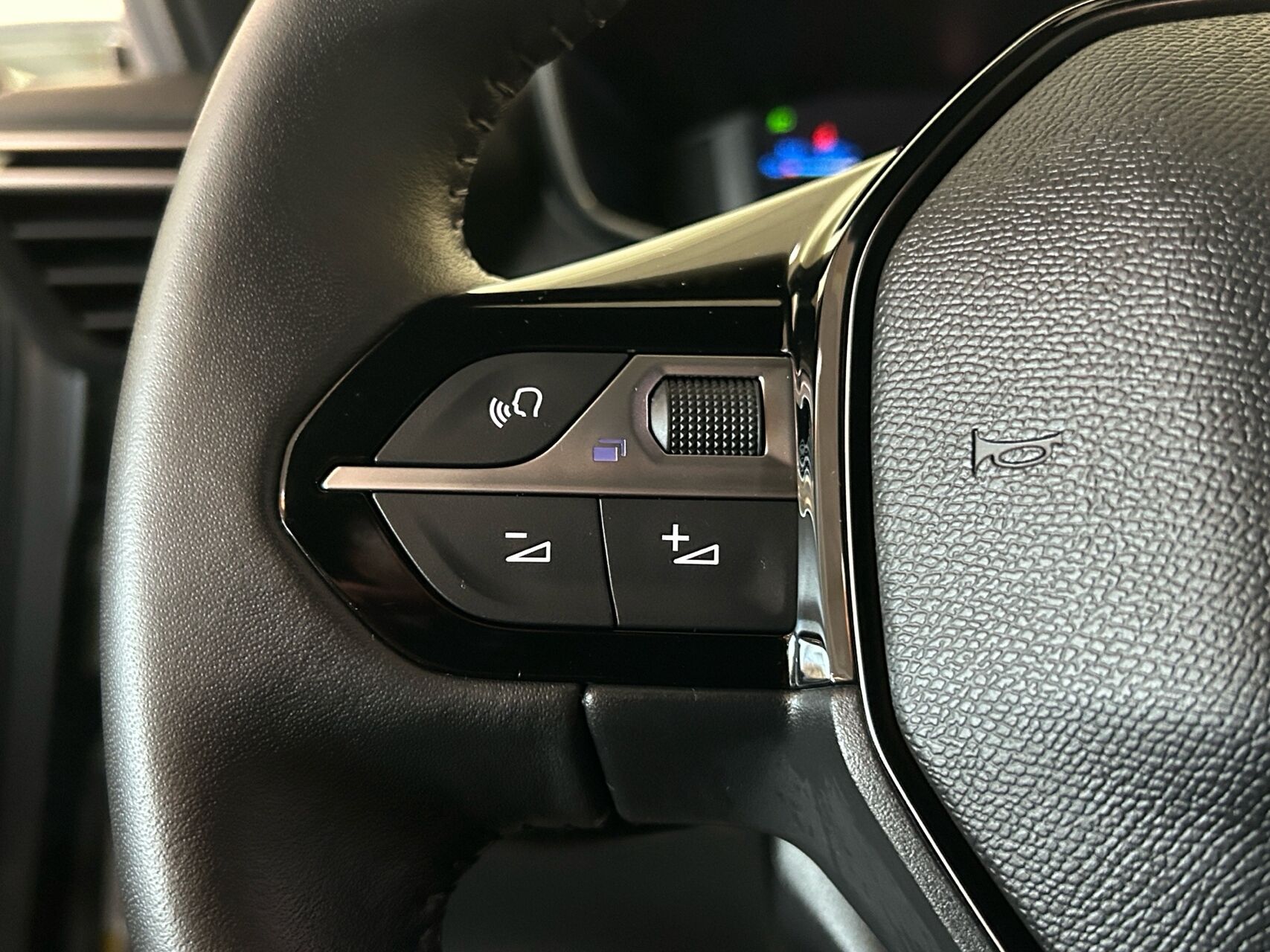 Billede af Peugeot e-2008 EL Allure 156HK 5d Aut.