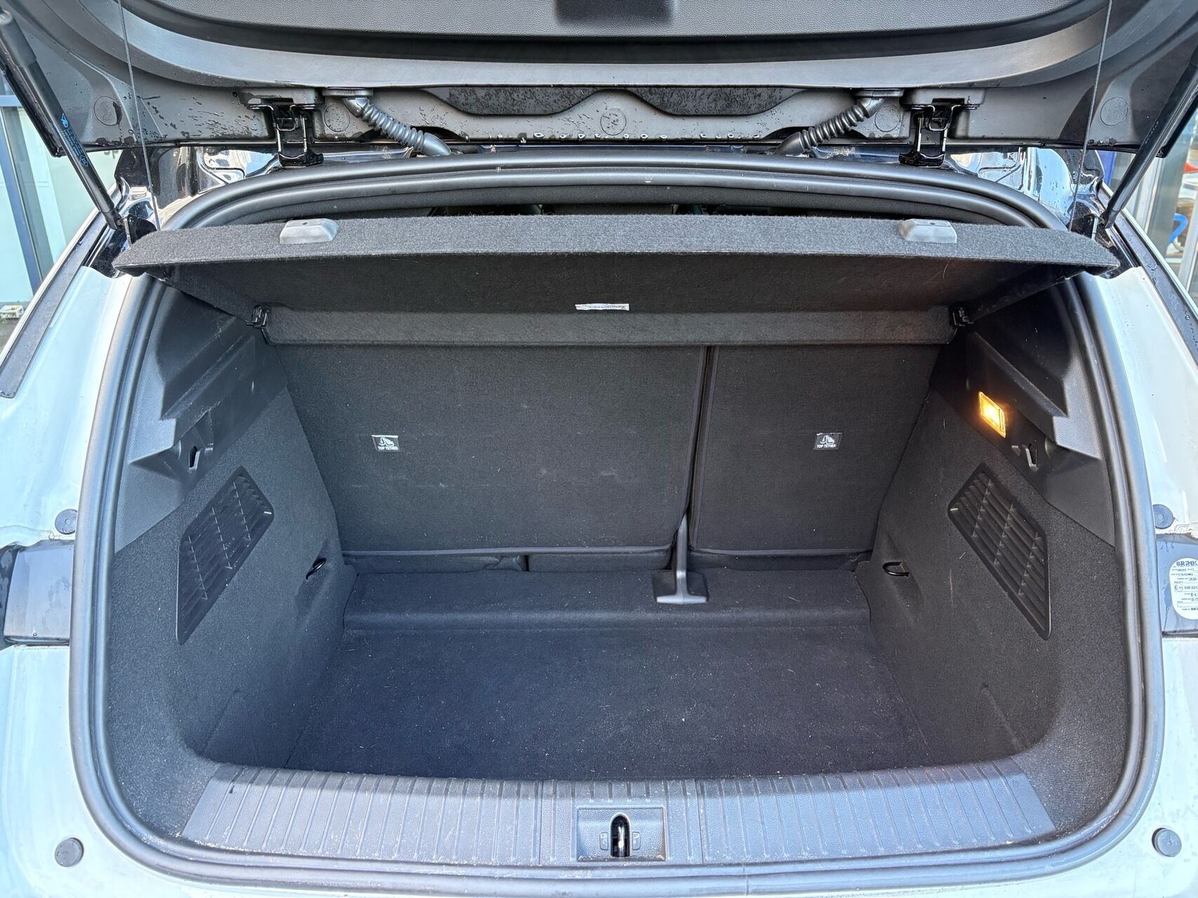 Billede af Renault Mégane E-TECH Equilibre 220HK 5d Aut.
