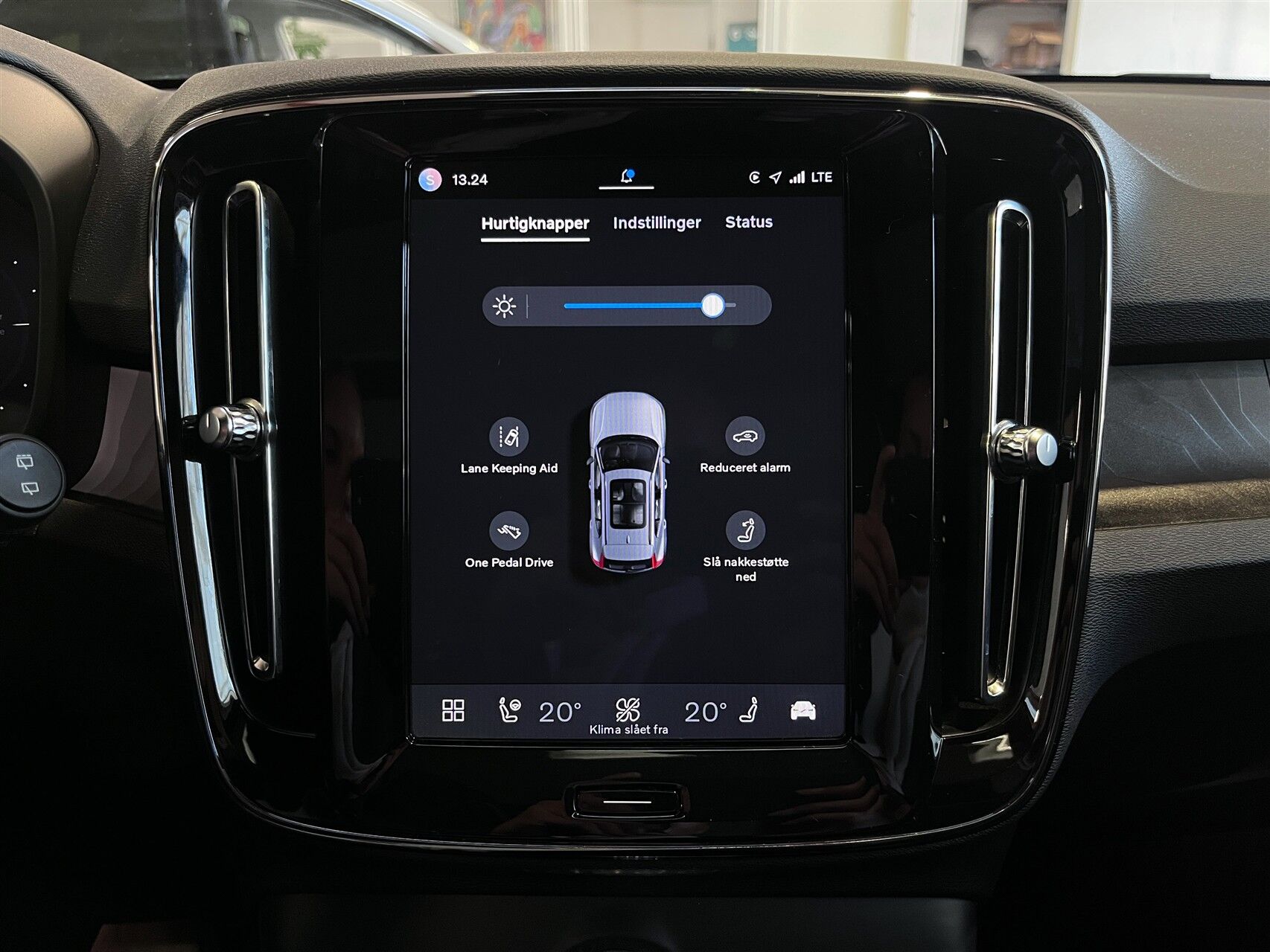 Billede af Volvo XC40 Recharge Extended Range Ultimate 252HK 5d Aut.