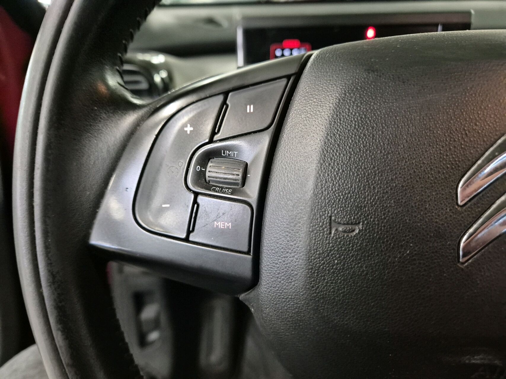 Billede af Citroën C4 Cactus 1,2 PureTech Shine start/stop 110HK 5d