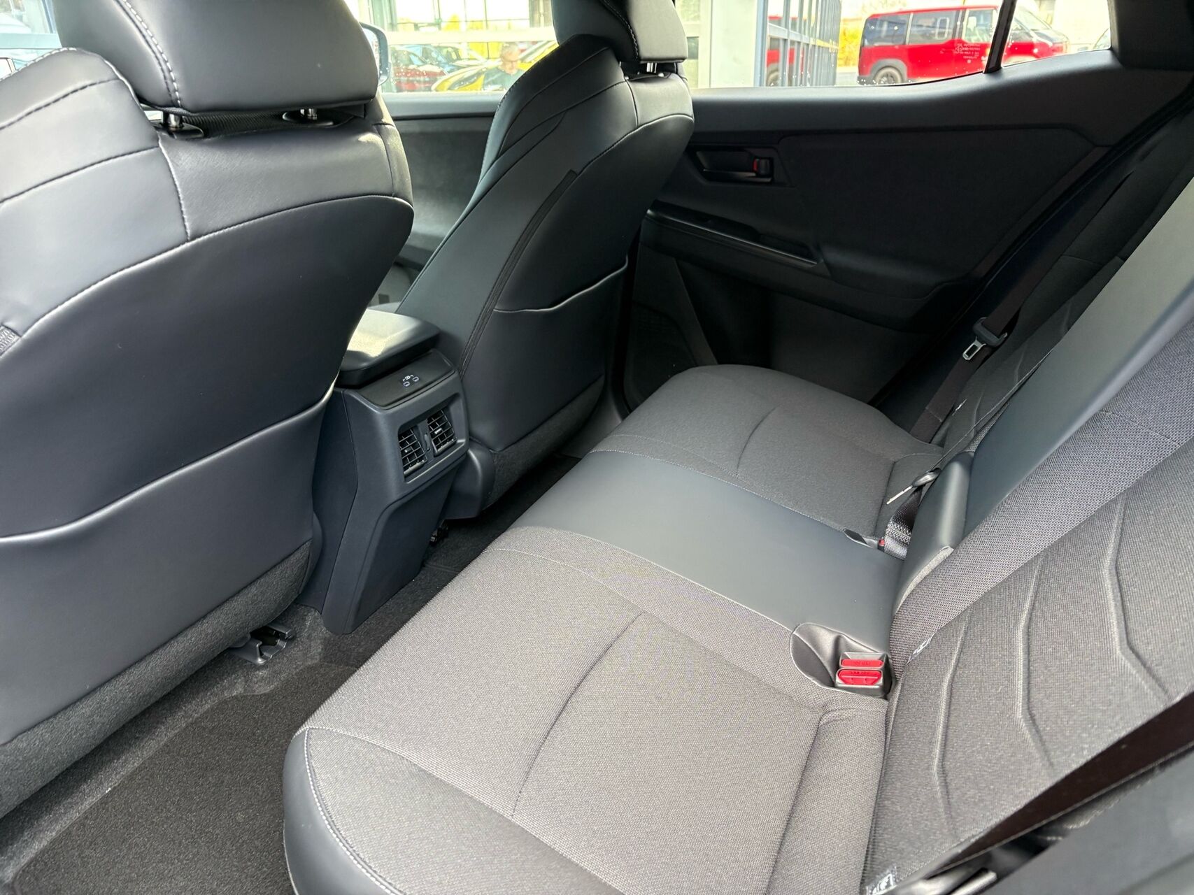 Billede af Toyota C-HR+ EL Active 224HK 5d Aut.