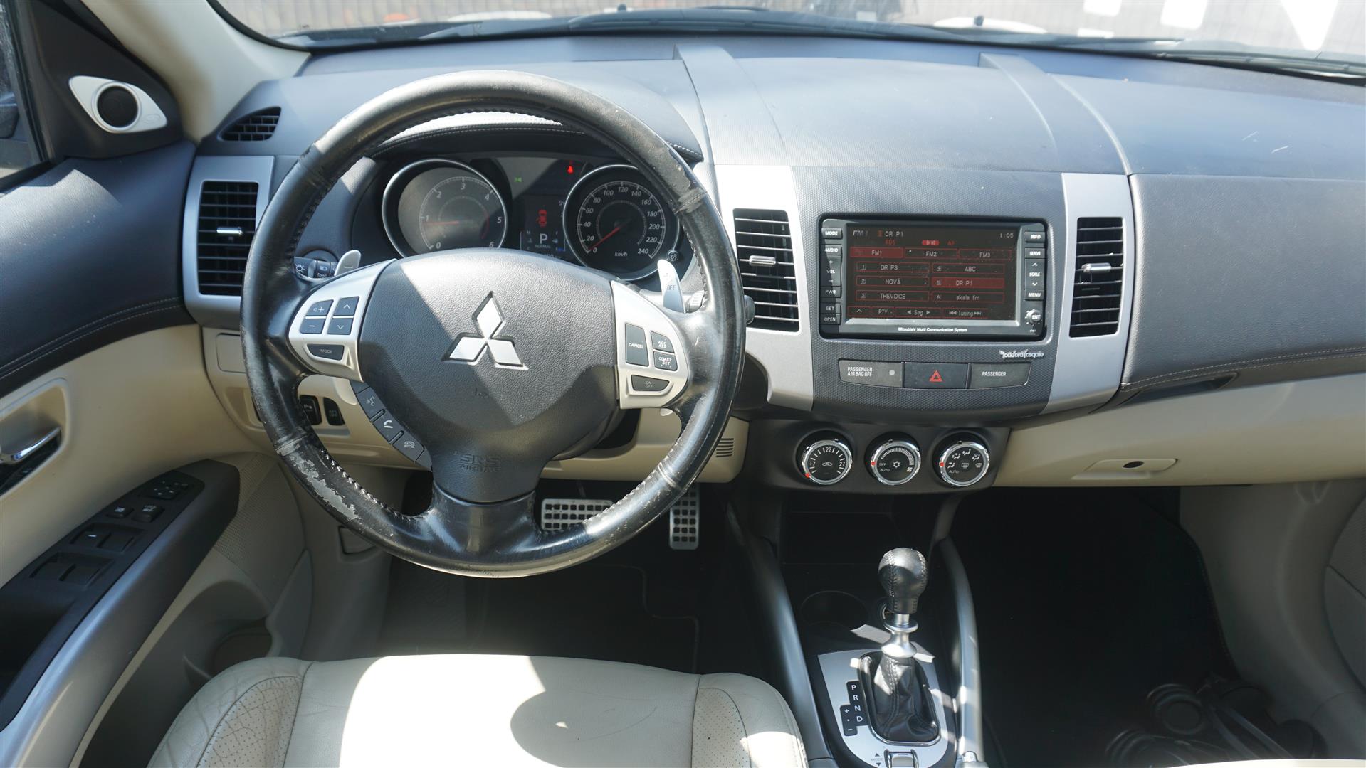 Billede af Mitsubishi Outlander 7 Sæder 2,2 DI-D DPF Instyle 4WD 156HK 5d 6g Aut.