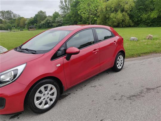 Kia Rio 1,2 Exclusive 85HK 5d
