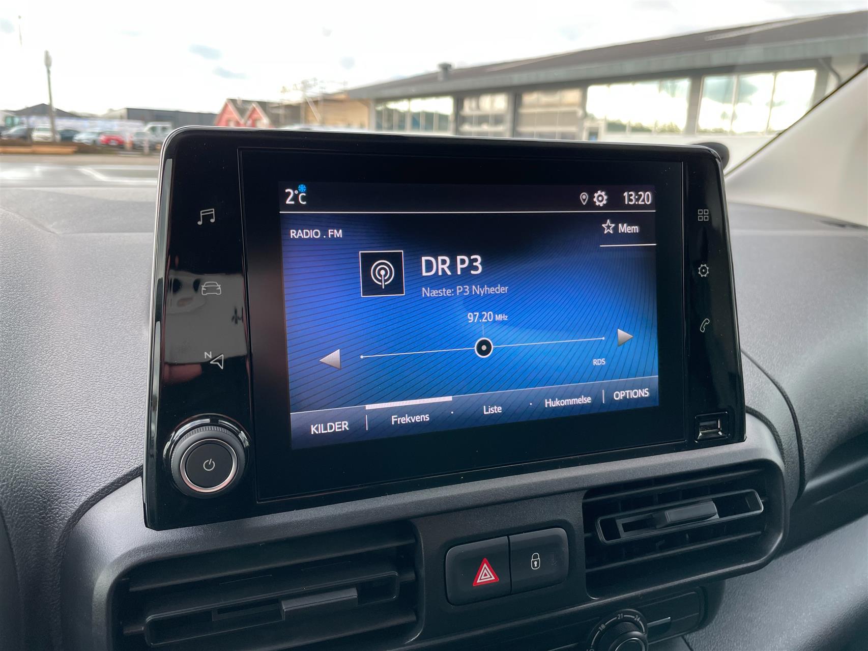 Billede af Toyota Proace City Long 1,5 D Comfort Smart Active Vision 130HK Van 8g Aut.