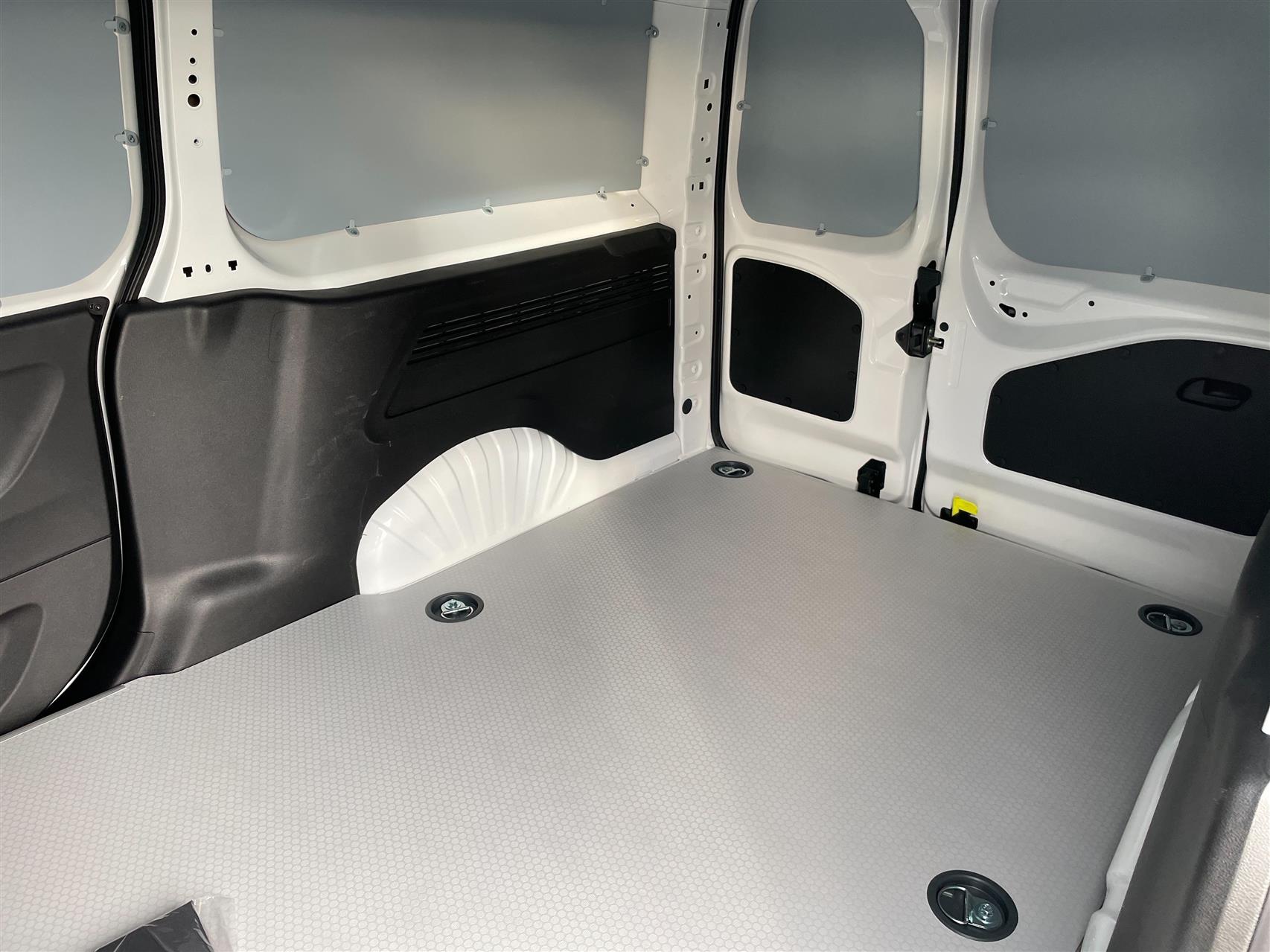 Billede af Toyota Proace City Long 1,5 D Comfort Smart Active Vision 130HK Van 8g Aut.