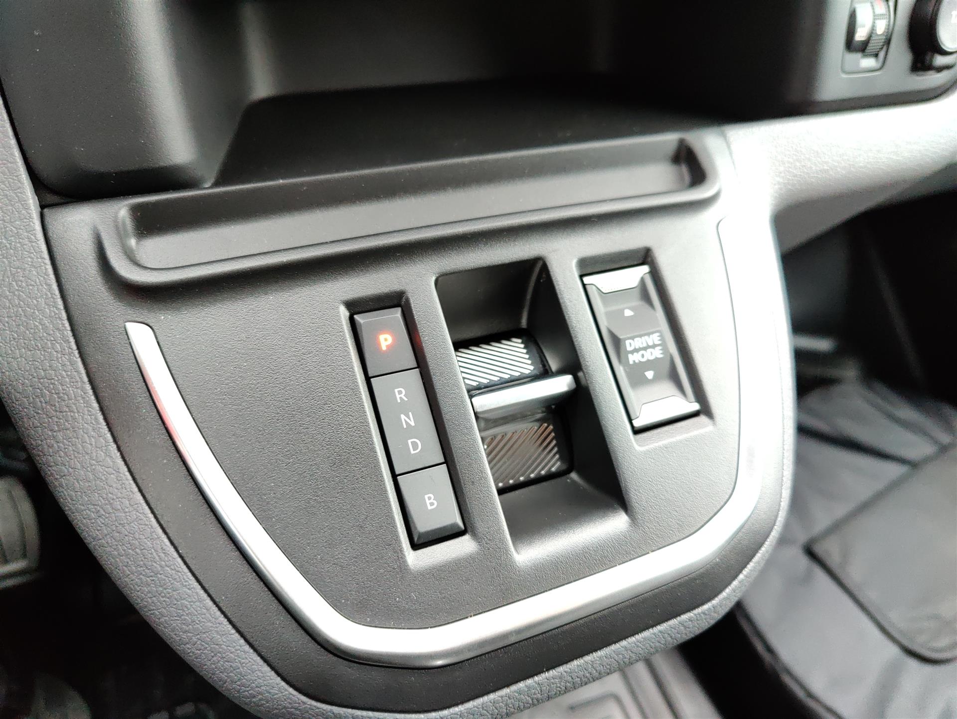 Billede af Toyota Proace Electric Medium EL Base++ m/Bagklap 136HK Van Aut.