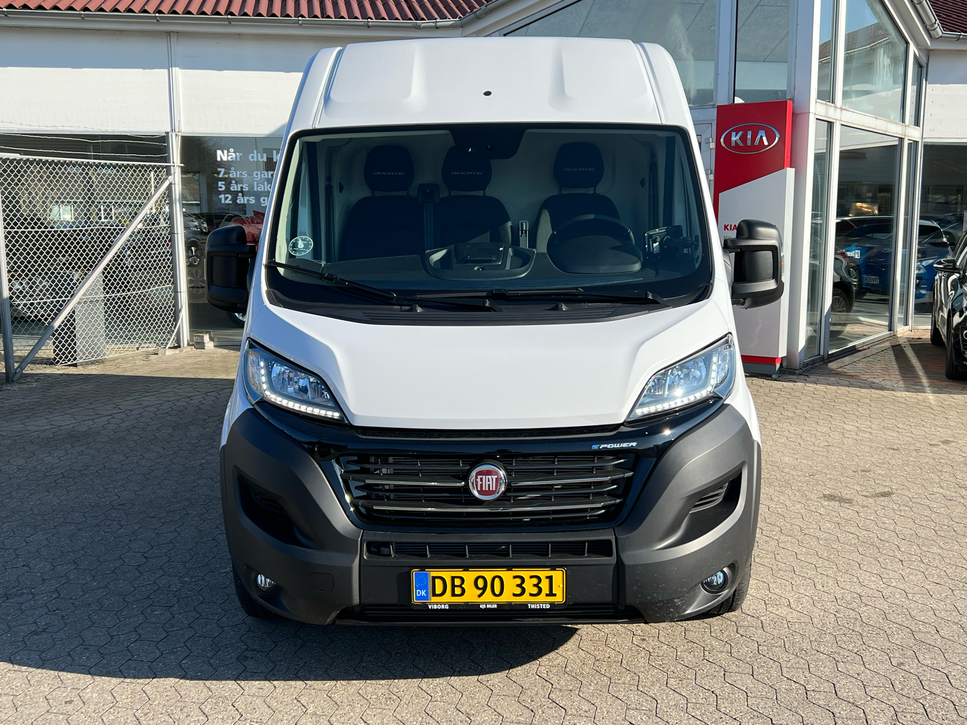 Billede af Fiat E-Ducato 35 Maxi L2H2 47Kwt 122HK Van Trinl. Gear 