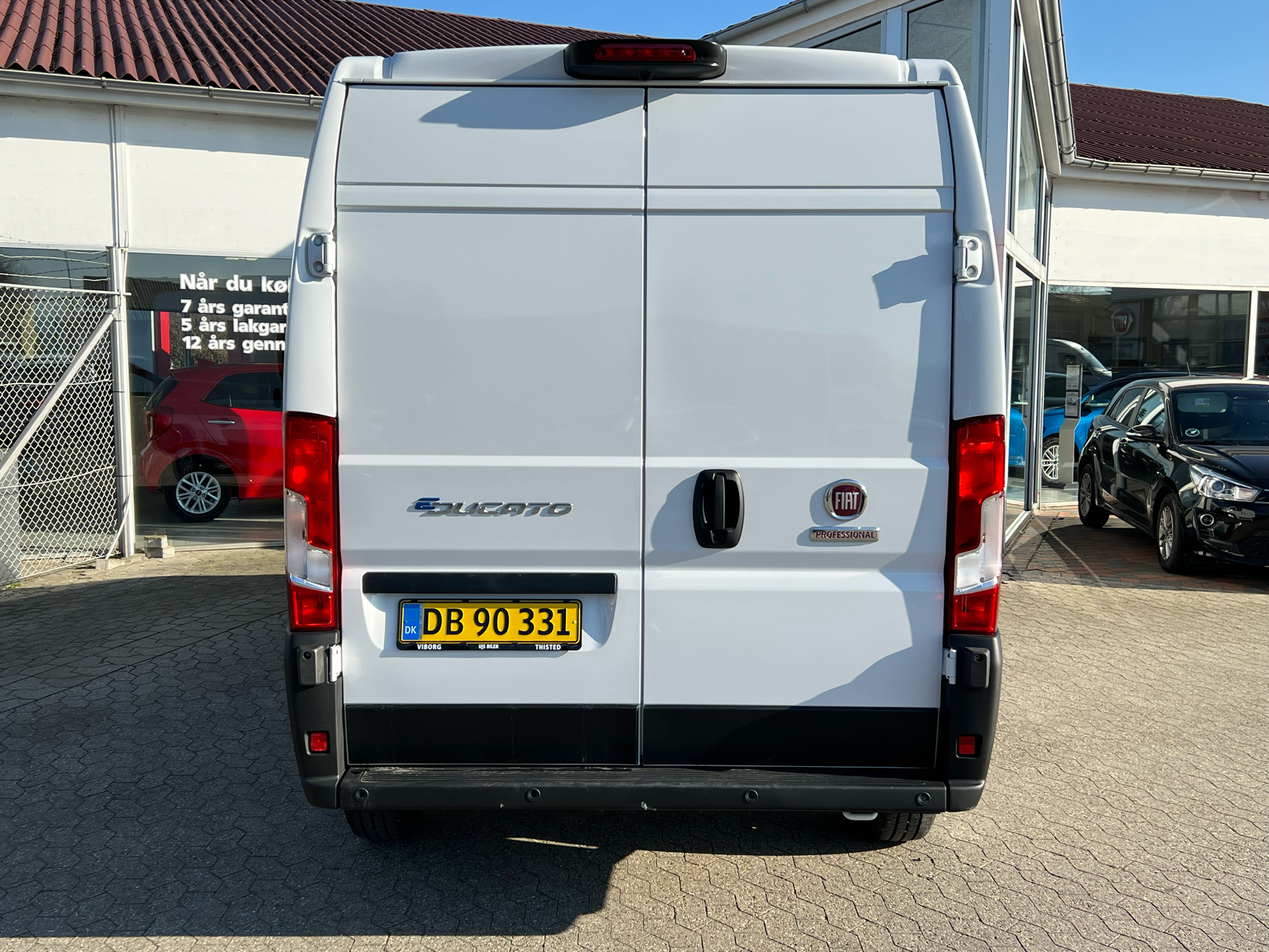 Billede af Fiat E-Ducato 35 Maxi L2H2 47Kwt 122HK Van Trinl. Gear 