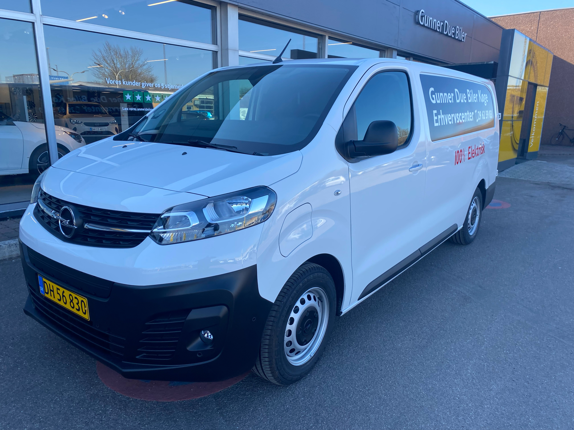Billede af Opel Vivaro-e L3V1 EL Enjoy 136HK Van Trinl. Gear