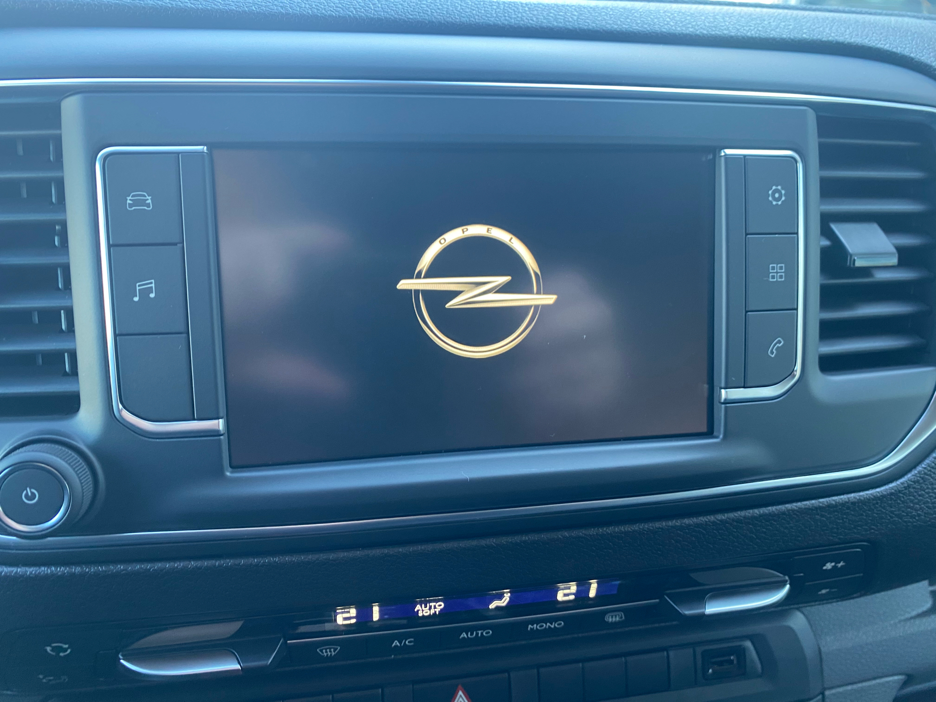 Billede af Opel Vivaro-e L3V1 EL Enjoy 136HK Van Trinl. Gear