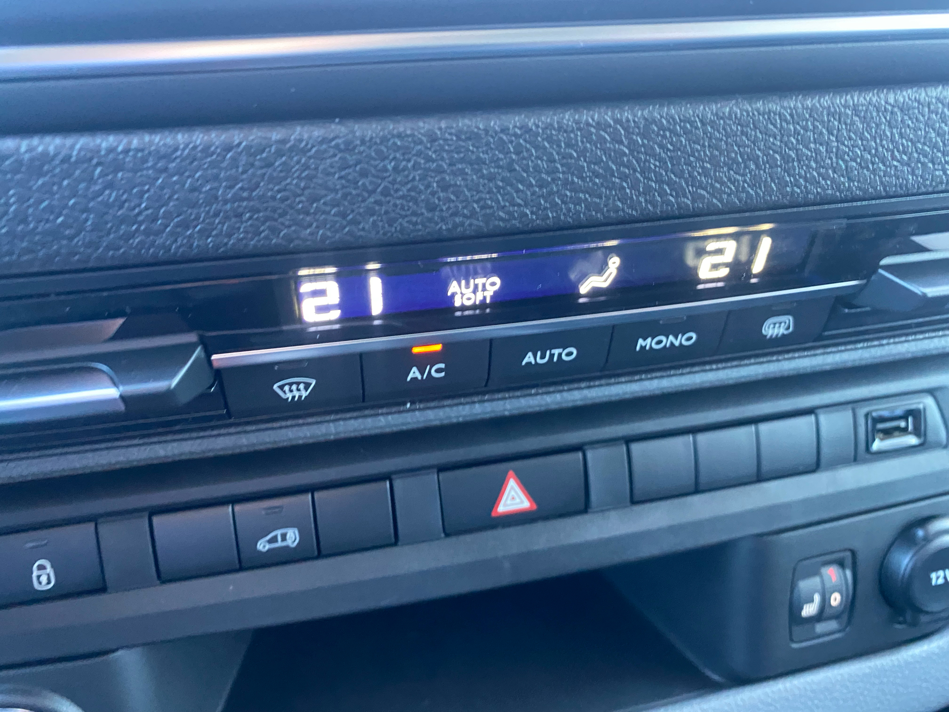 Billede af Opel Vivaro-e L3V1 EL Enjoy 136HK Van Trinl. Gear