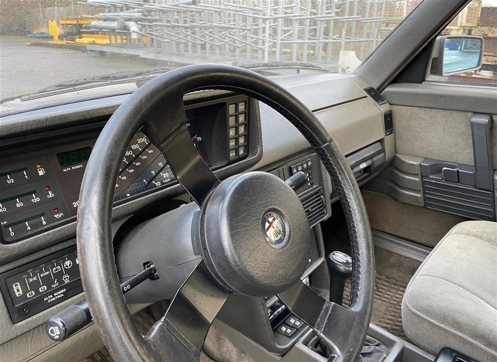 Billede af Alfa Romeo 90 2,5 QV 156HK
