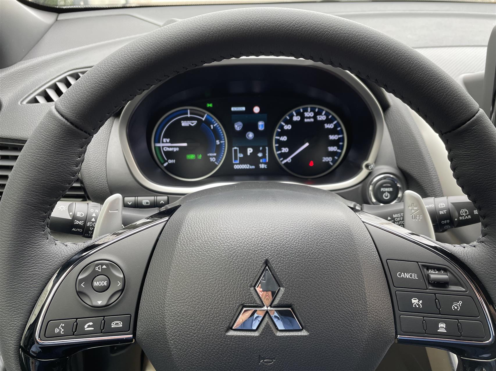 Billede af Mitsubishi Eclipse Cross 2,4 Plugin-hybrid Sport Tech 4WD 188HK 5d Trinl. Gear