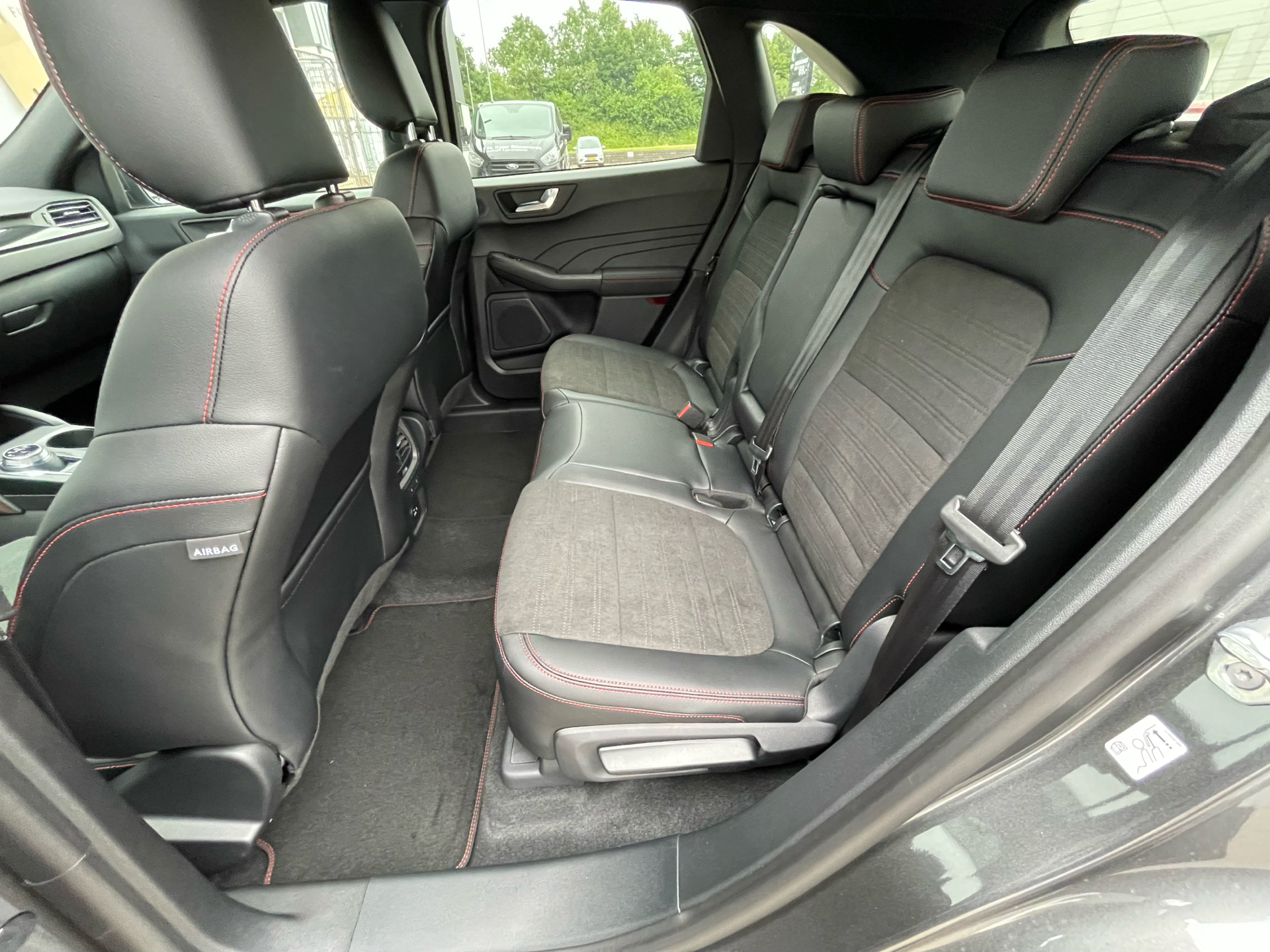 Billede af Ford Kuga 2,5 Plugin-hybrid ST-Line X CVT 225HK 5d Trinl. Gear