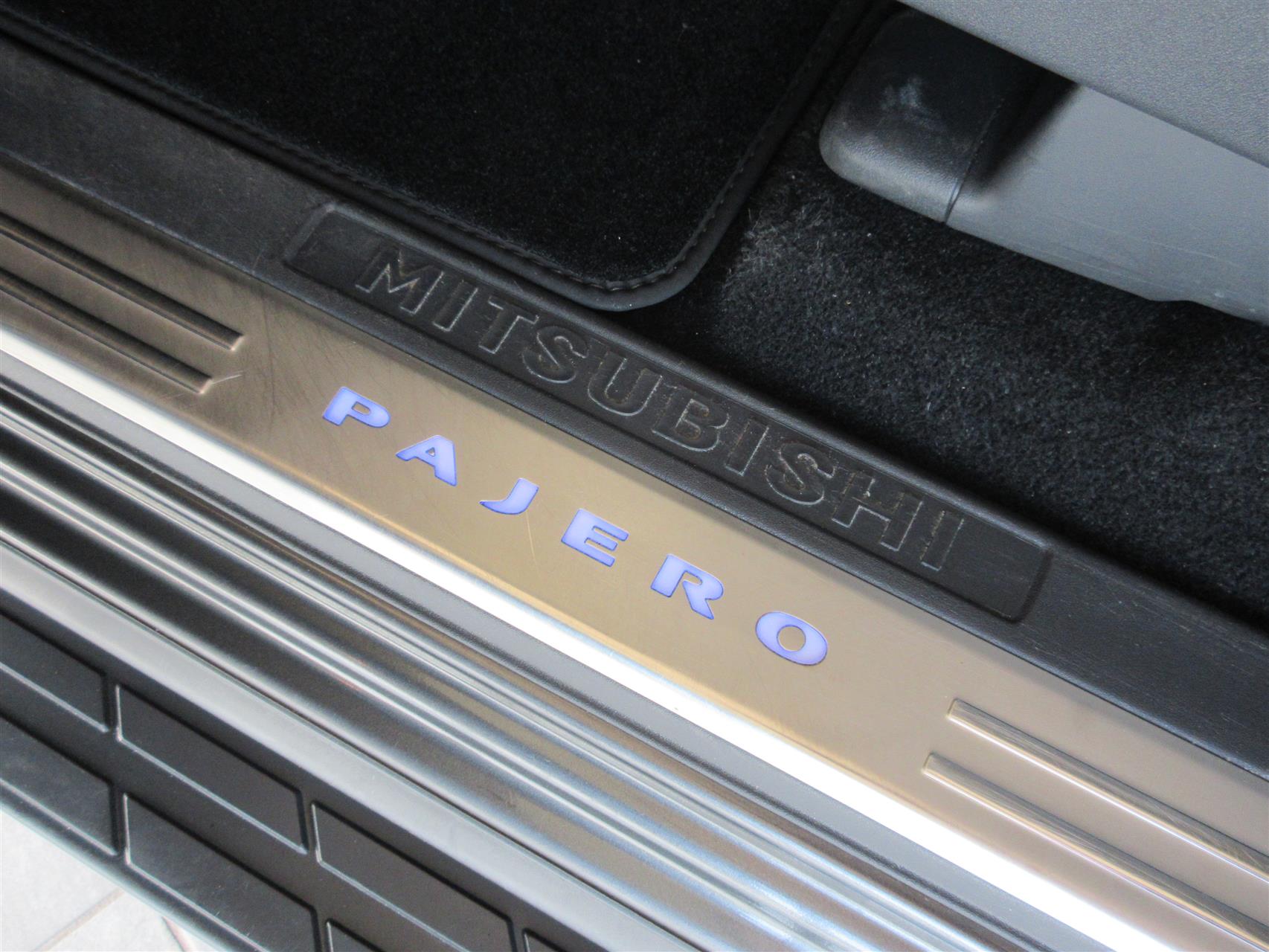 Billede af Mitsubishi Pajero 3,2 DI-D Instyle 4WD 190HK 5d Aut.