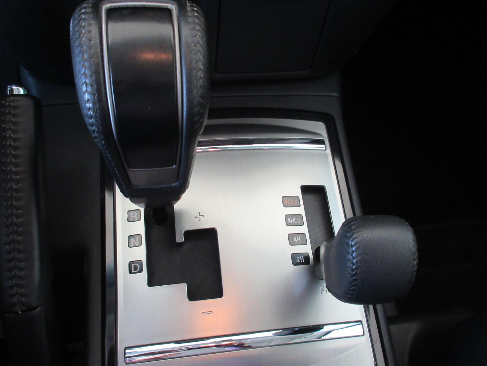Billede af Mitsubishi Pajero 3,2 DI-D Instyle 4WD 190HK 5d Aut.