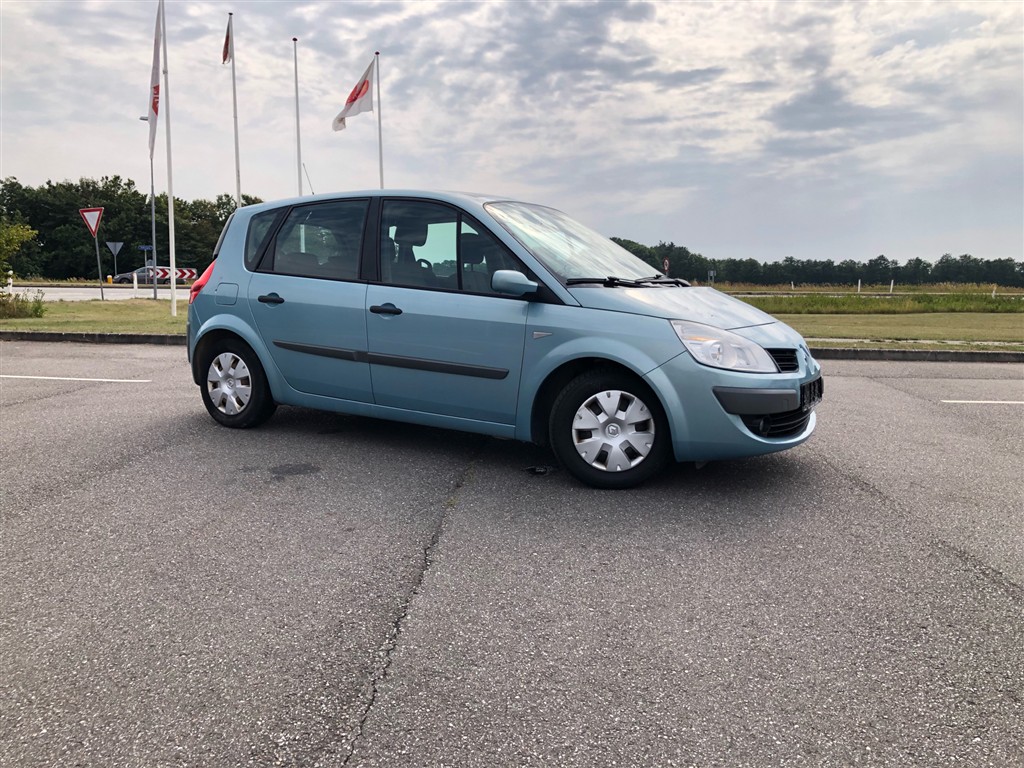 Renault Scénic 1,6 16V Comfort 110HK 6g